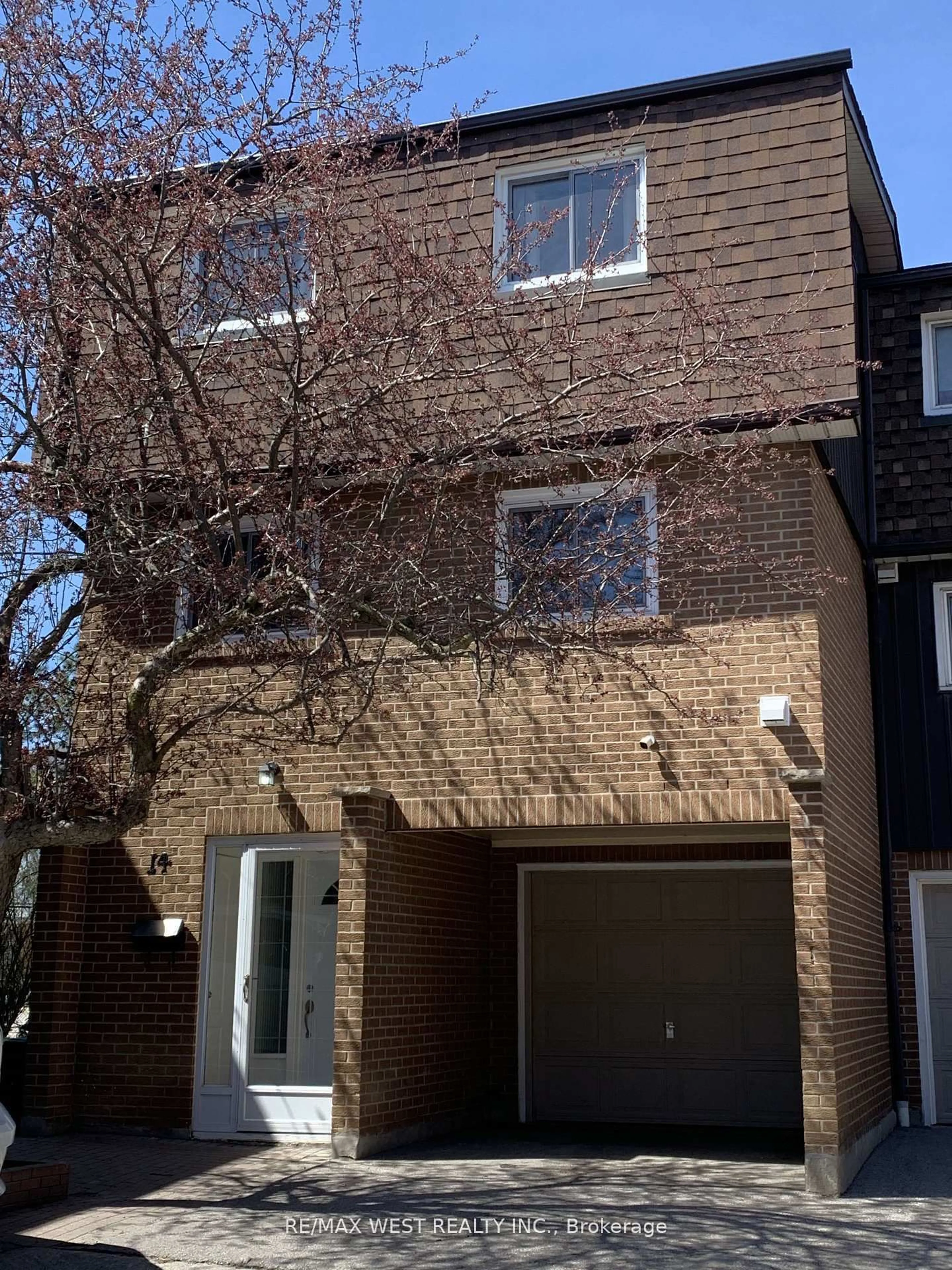 Home with brick exterior material, street for 3100 Kingston Rd #14, Toronto Ontario M1M 3T4