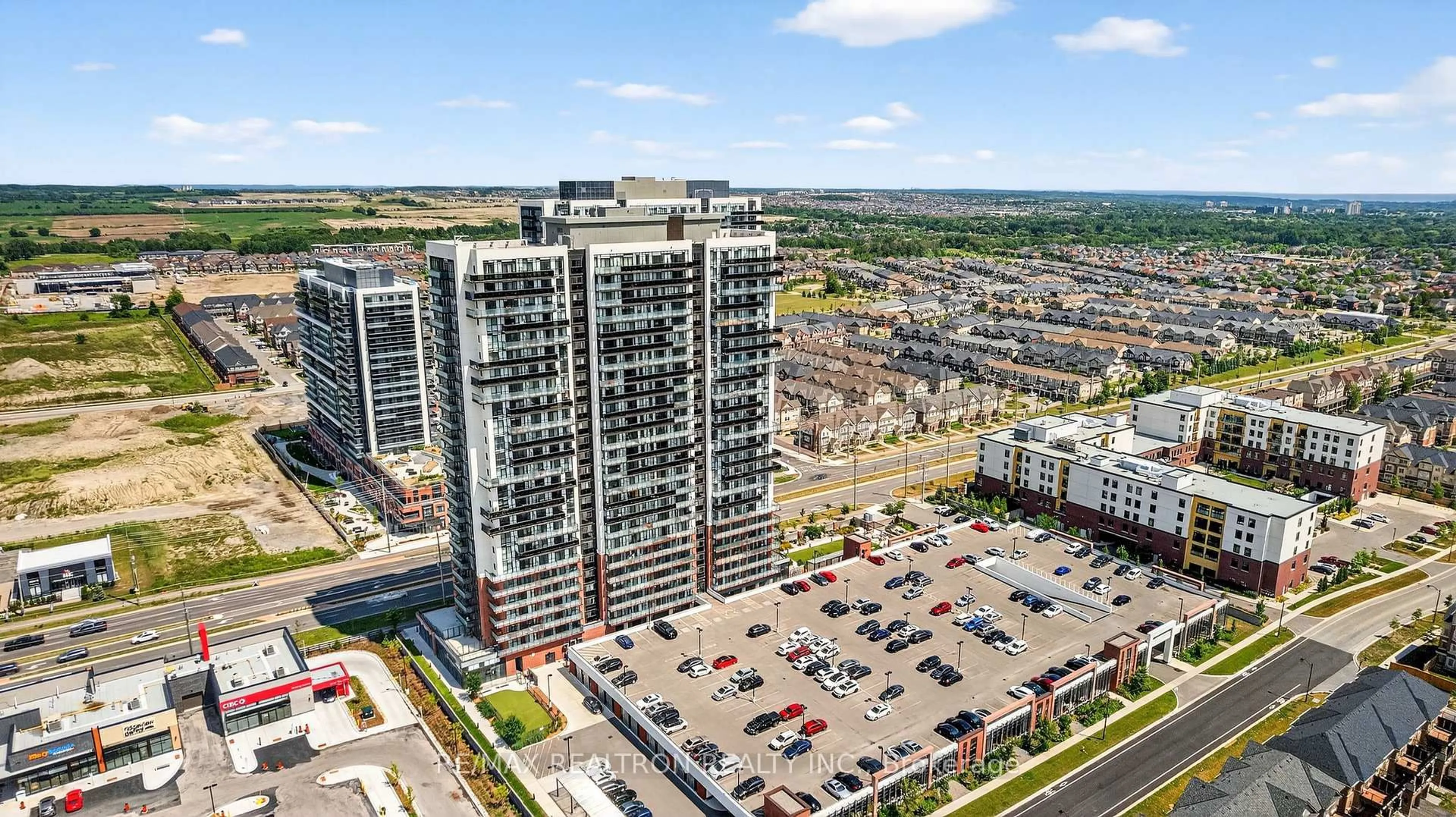 A pic from outside/outdoor area/front of a property/back of a property/a pic from drone, city buildings view from balcony for 2550 Simcoe St #1212, Oshawa Ontario L1L 0R5