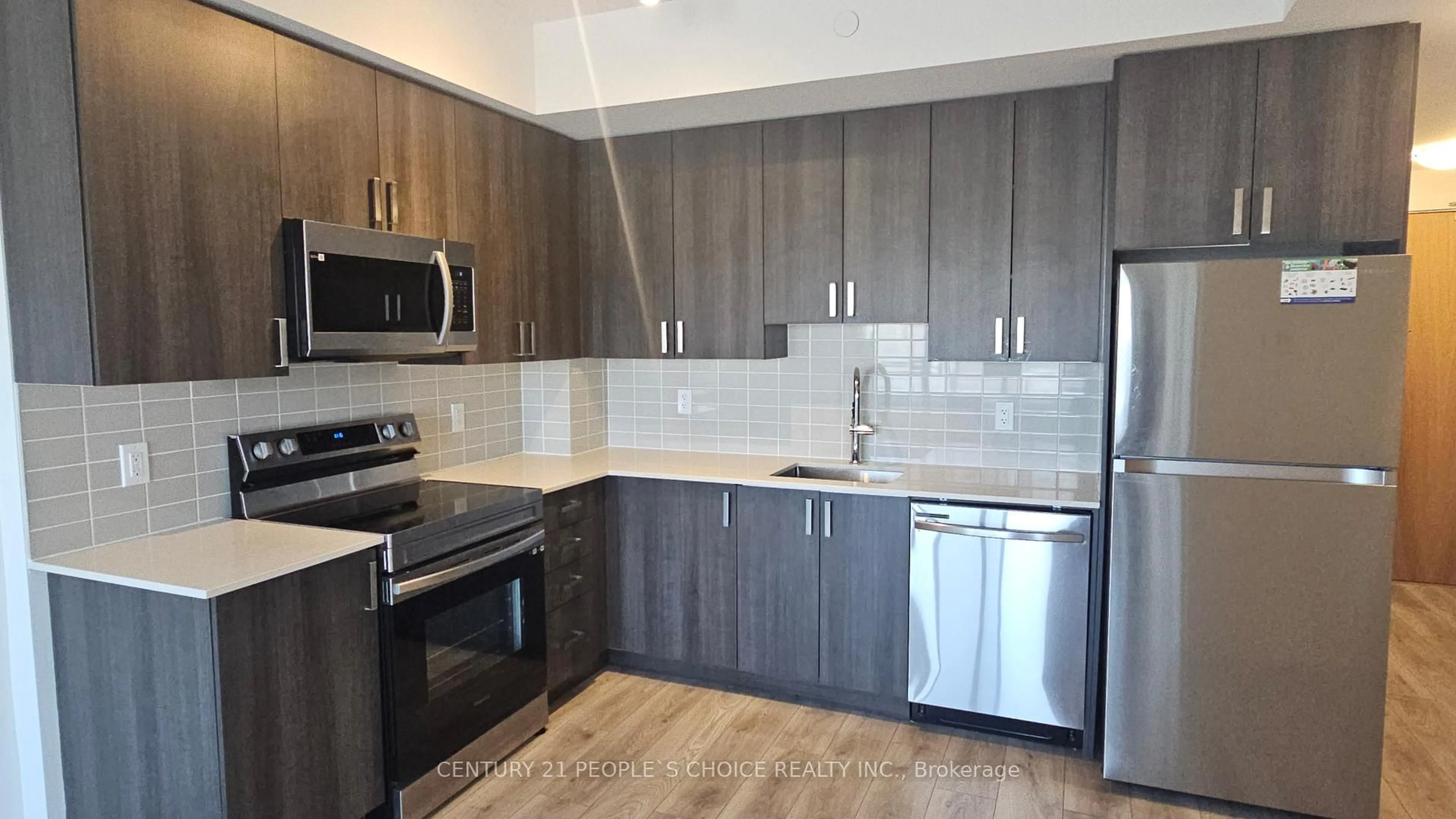 Standard kitchen, unknown for 1455 Celebration Dr #611, Pickering Ontario L1W 0C3