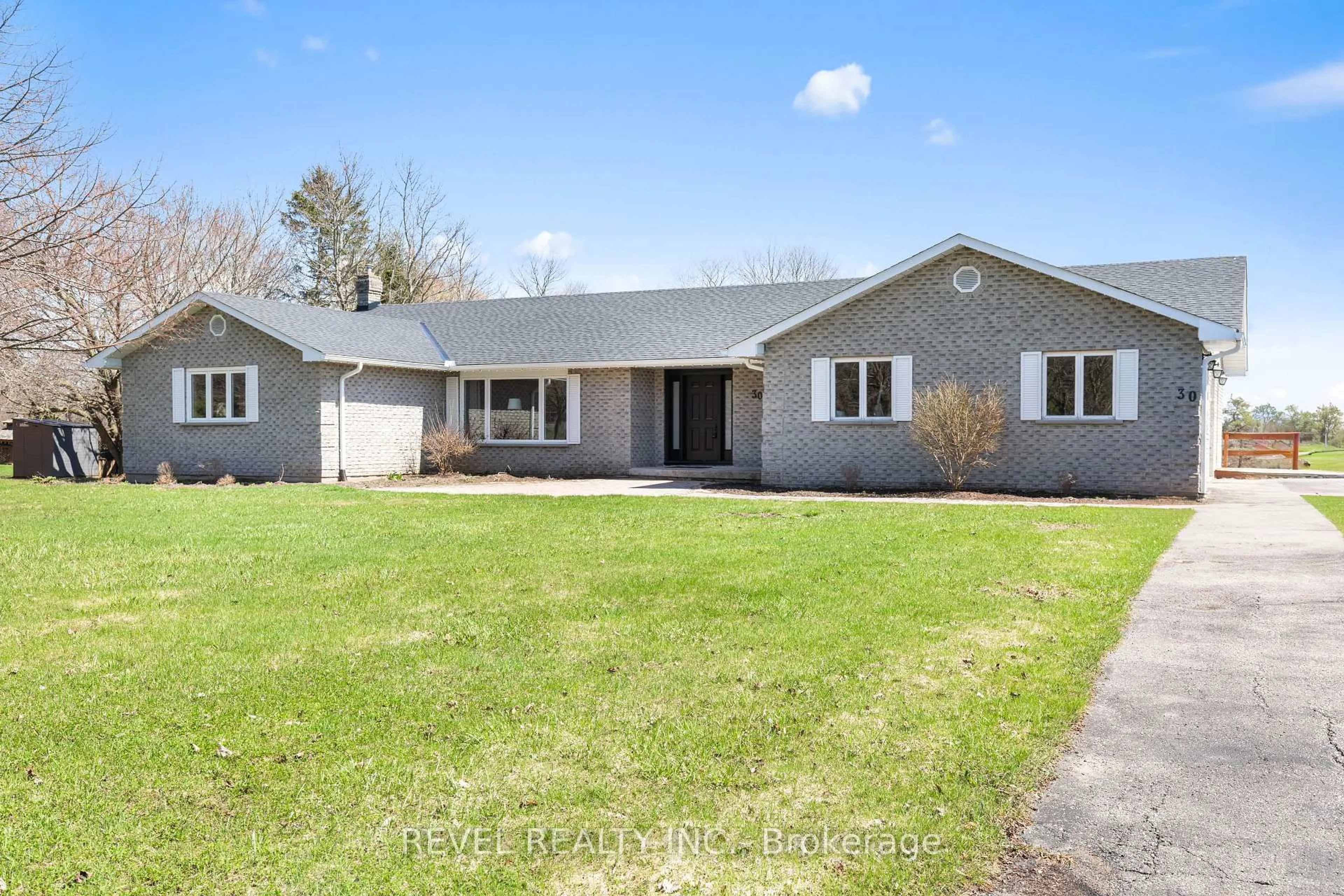 Unknown for 30 Castle Harbour Dr, Scugog Ontario L9L 1P5