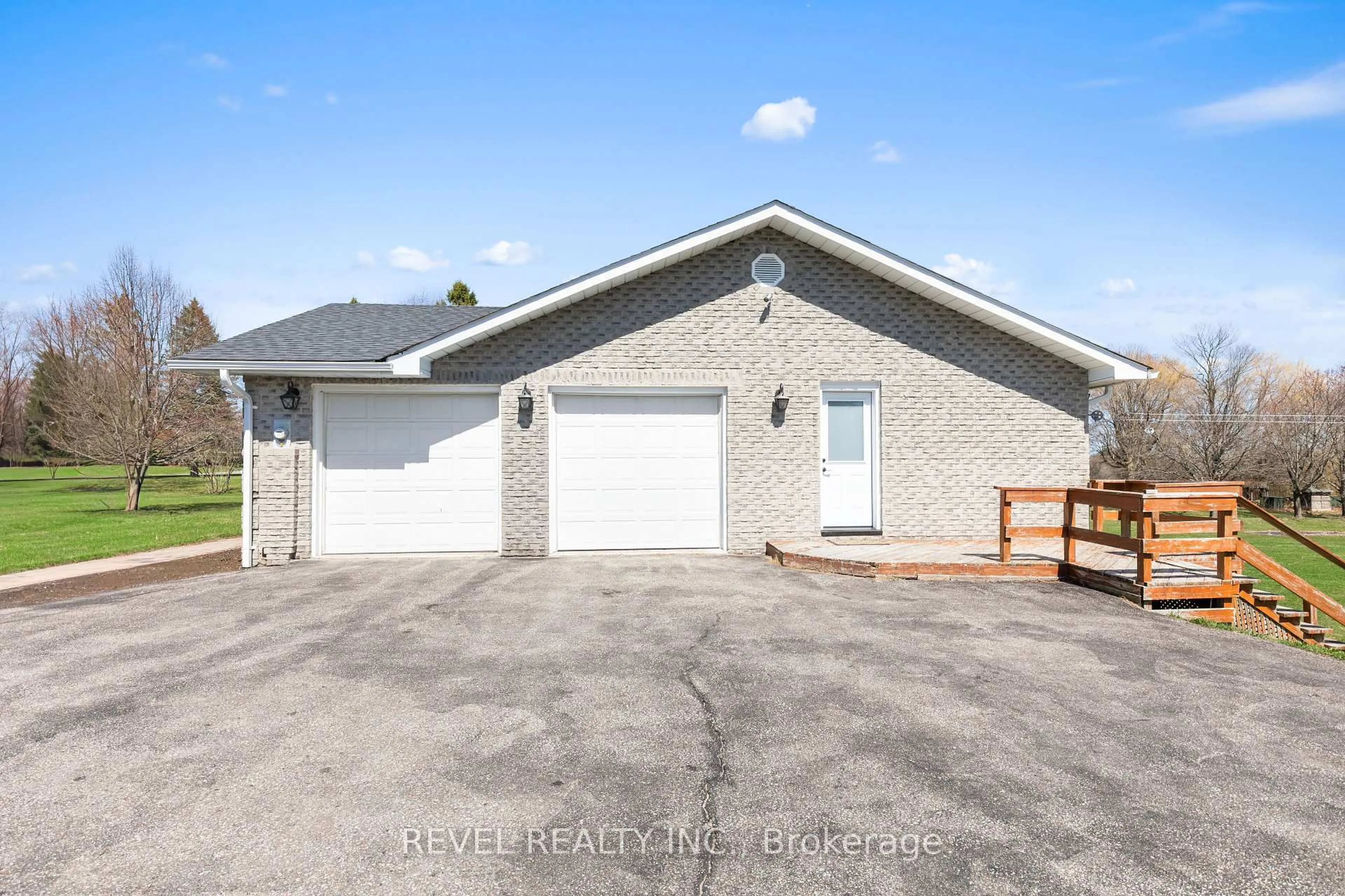 Unknown for 30 Castle Harbour Dr, Scugog Ontario L9L 1P5