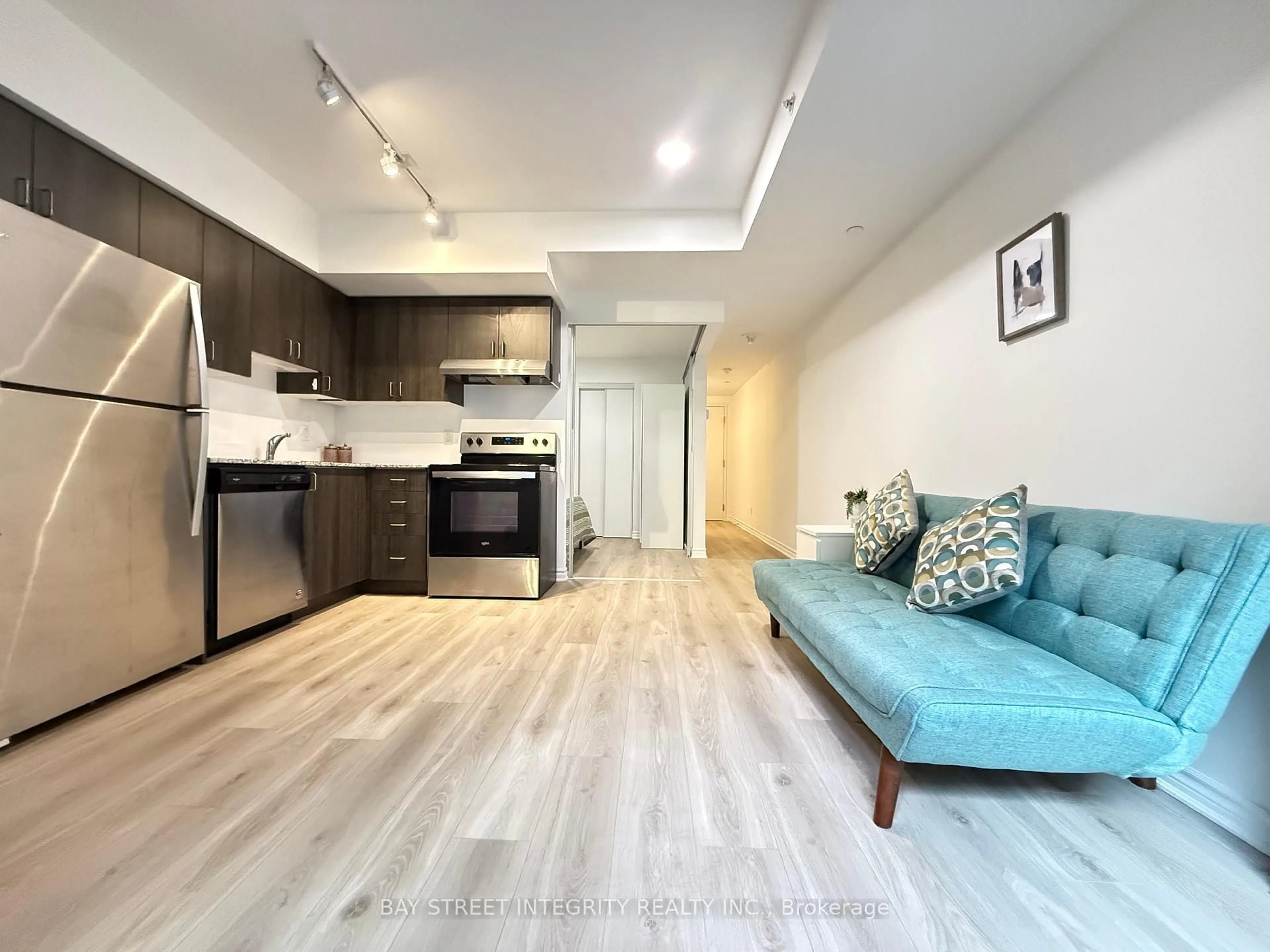 Unknown for 1 Falaise Rd #201, Toronto Ontario M1E 0B9