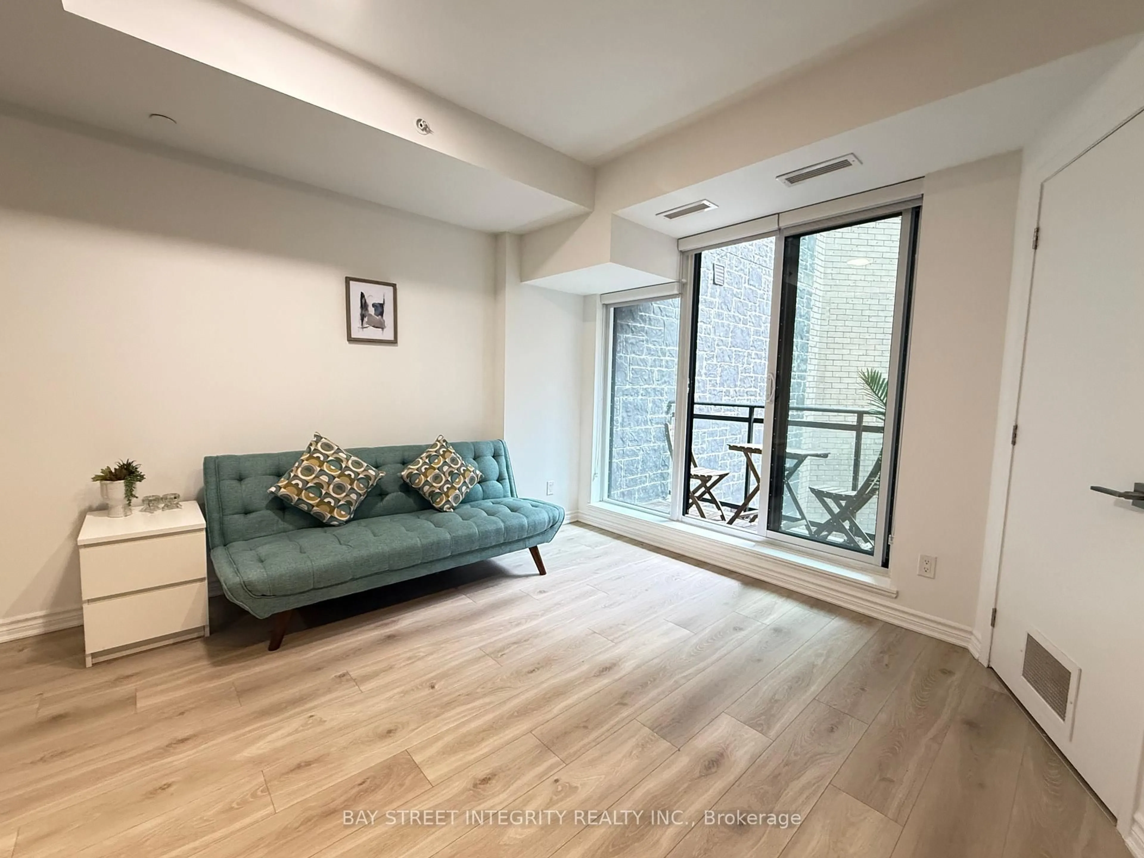 A pic of a room for 1 Falaise Rd #201, Toronto Ontario M1E 0B9