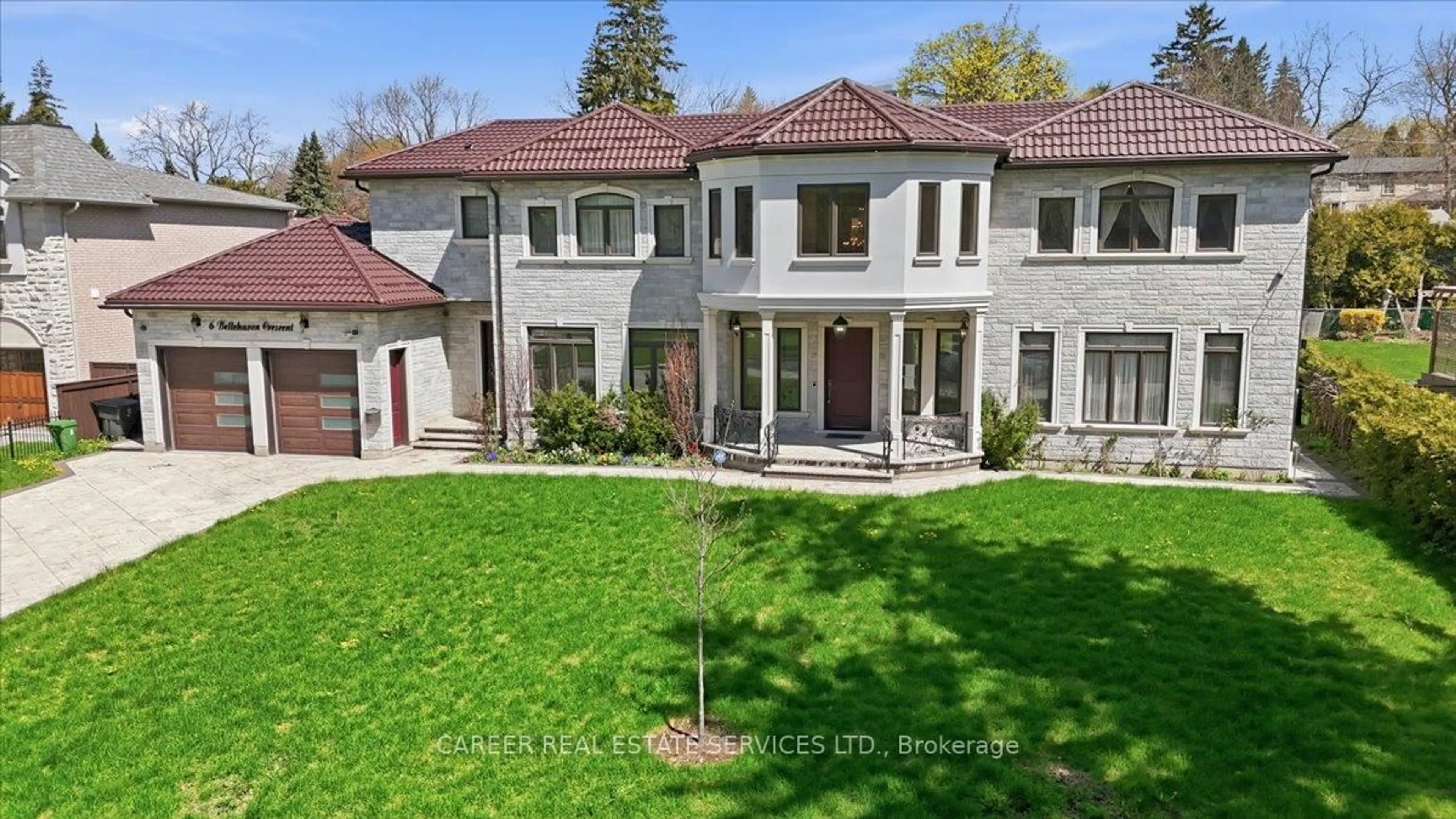 A pic from outside/outdoor area/front of a property/back of a property/a pic from drone, street for 6 Bellehaven Cres, Toronto Ontario M1M 1H3