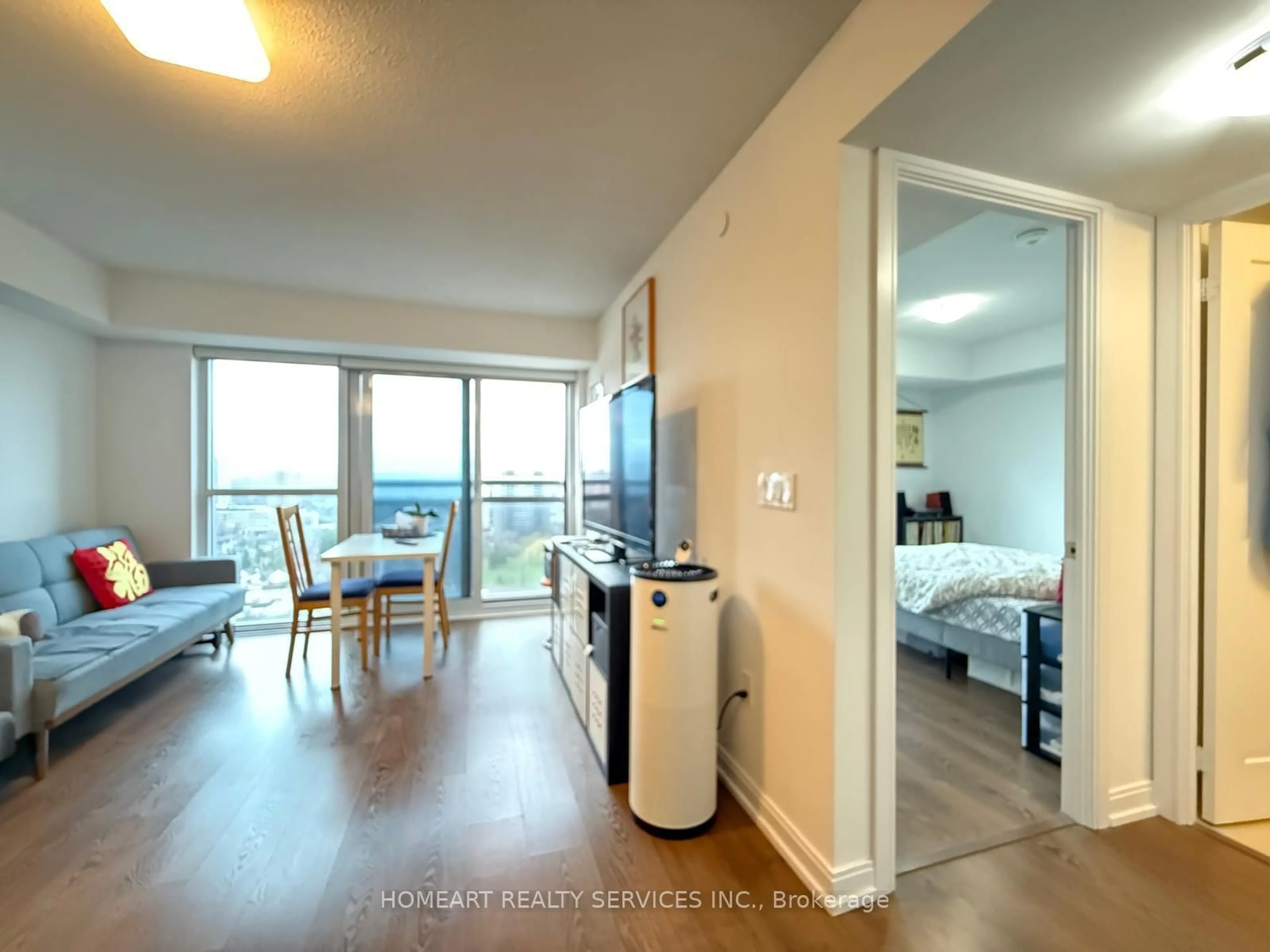 A pic of a room for 275 Village Green Sq #1920, Toronto Ontario M1S 0L8