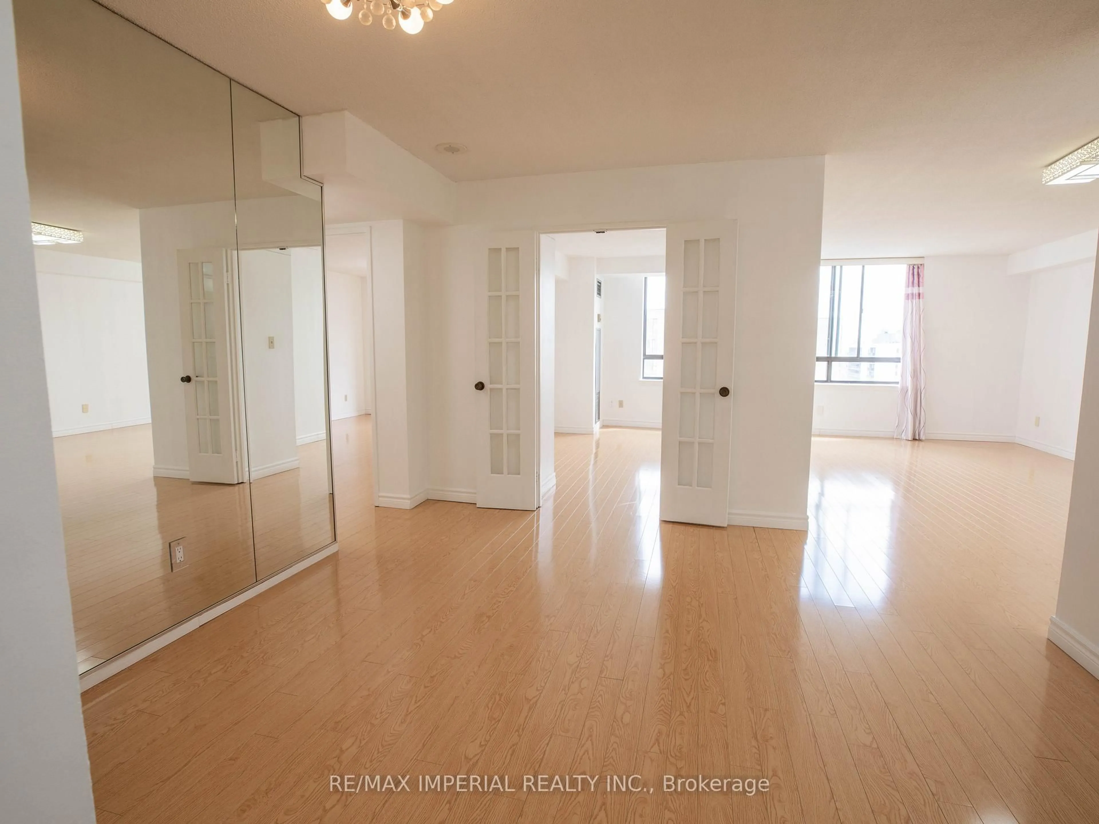 A pic of a room for 25 Bamburgh Circ #2136, Toronto Ontario M1W 3W2