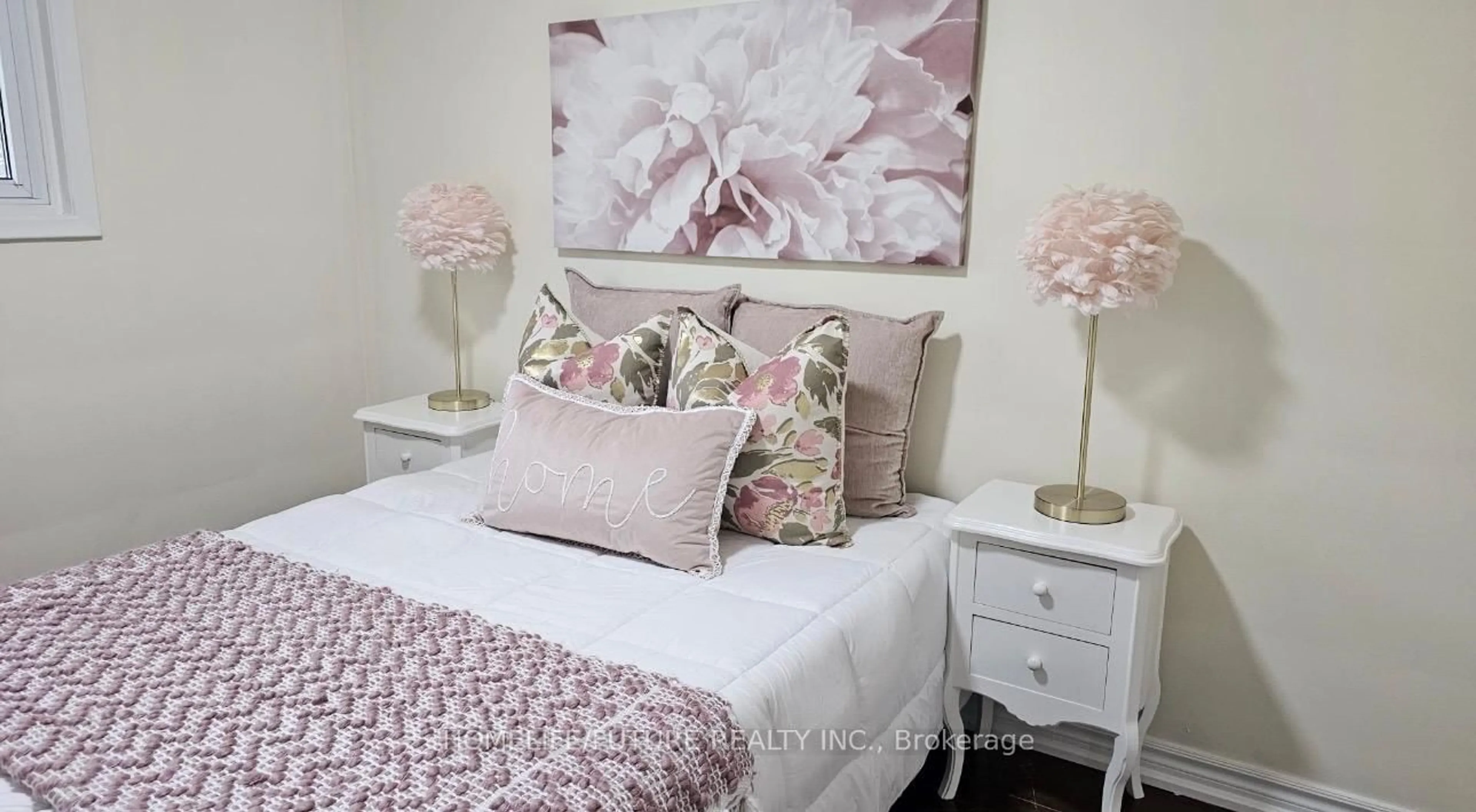 Bedroom with bed, wood/laminate floor for 9 Faraday Dr, Toronto Ontario M1H 2R9