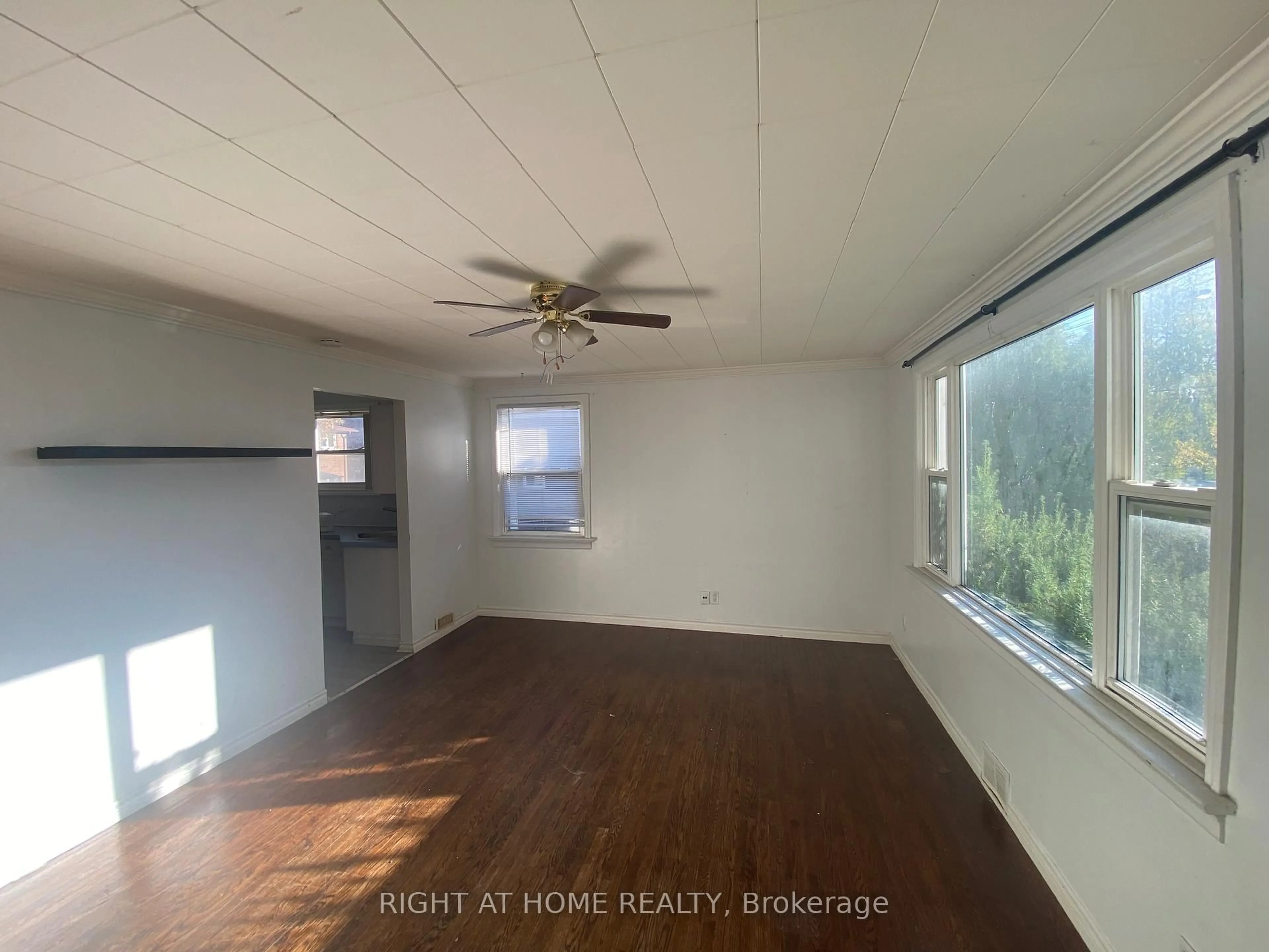 A pic of a room for 97 Galloway Rd, Toronto Ontario M1E 1W8