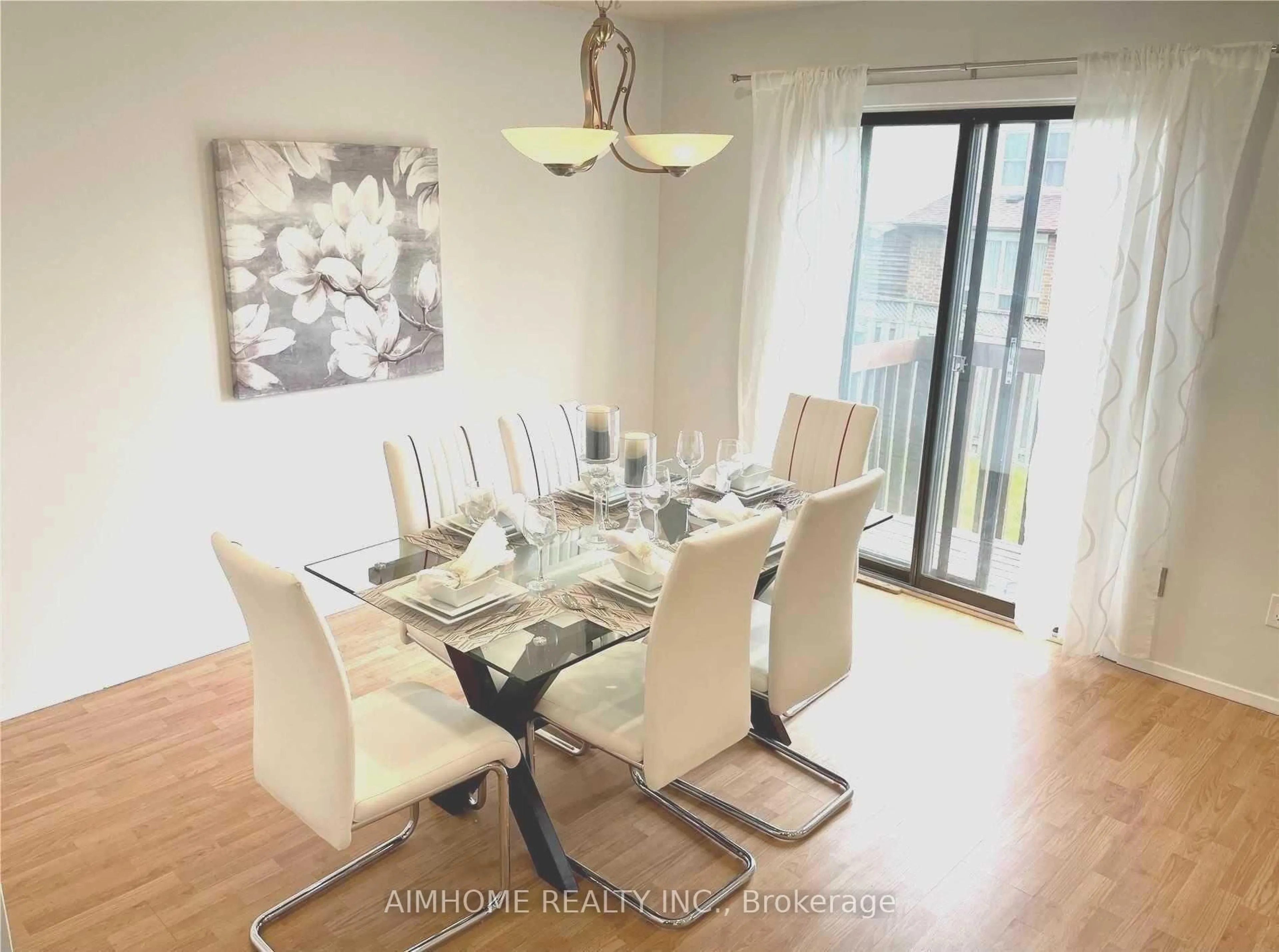 Dining room, wood/laminate floor for 180 Valley Stream Dr, Toronto Ontario M1V 2A5