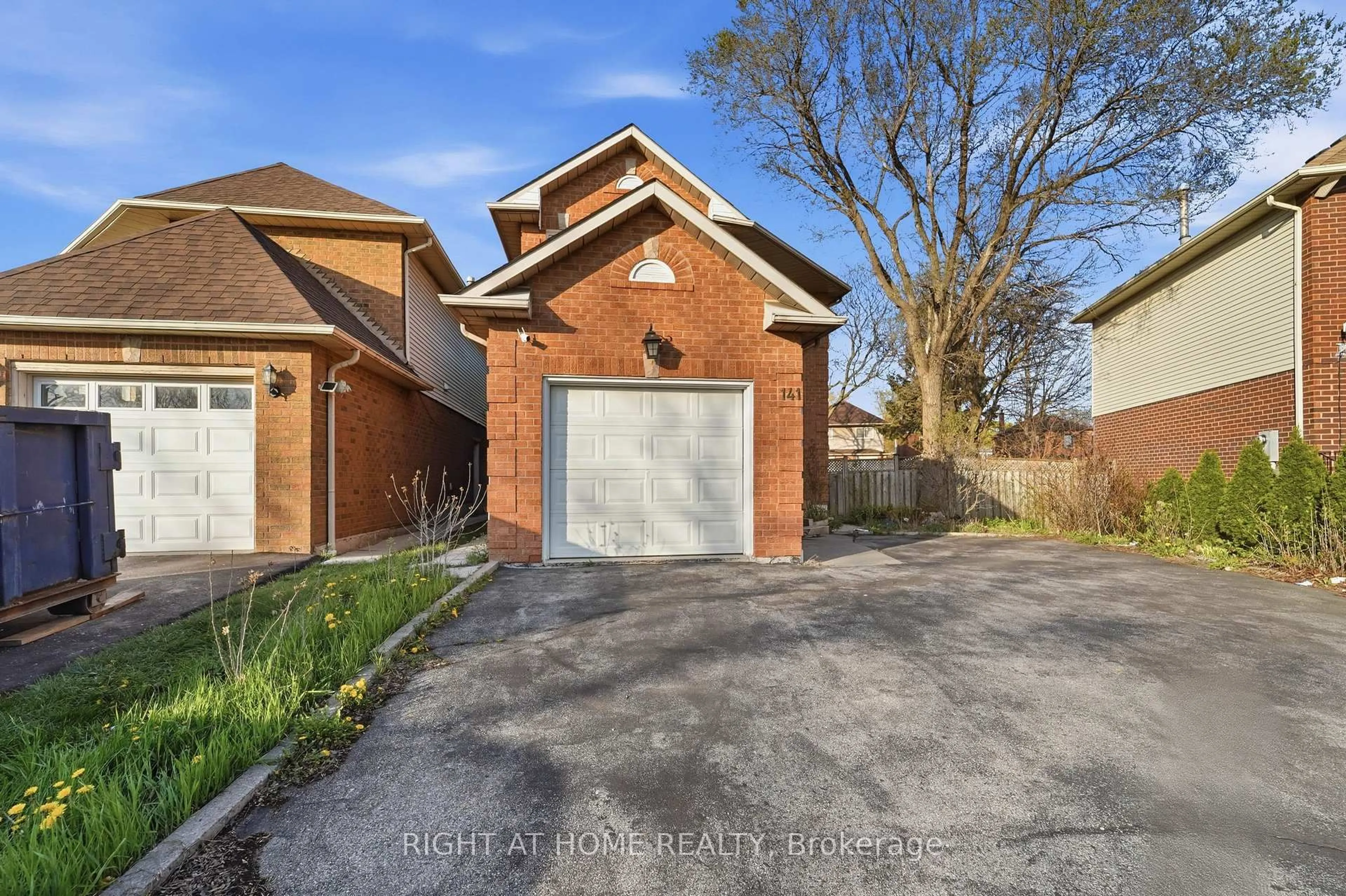 Home with brick exterior material, street for 141 Sandown Ave, Toronto Ontario M1N 3W6