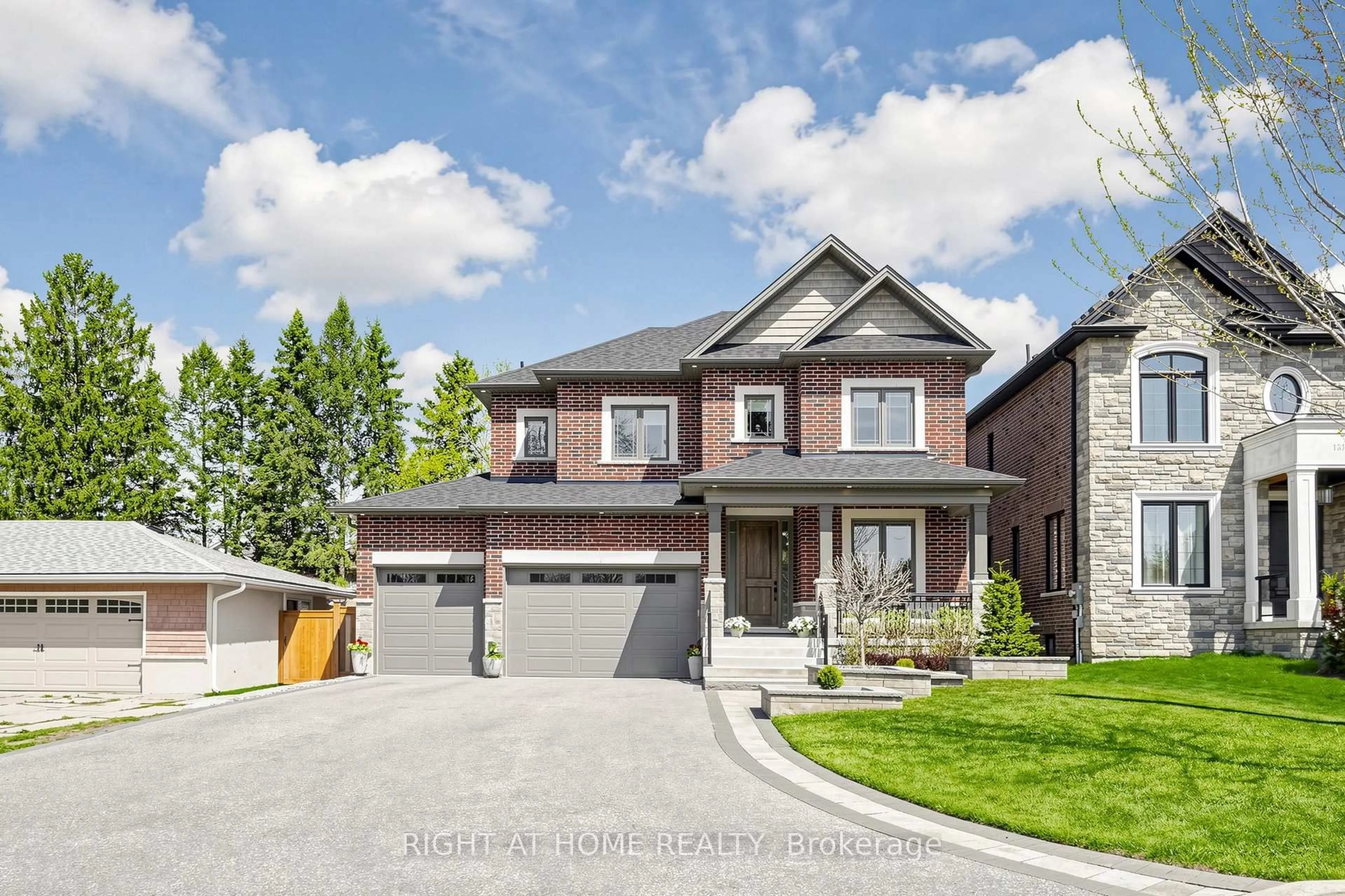 Home with brick exterior material, street for 1304 Kilmaurs Ave, Oshawa Ontario L1K 2A3