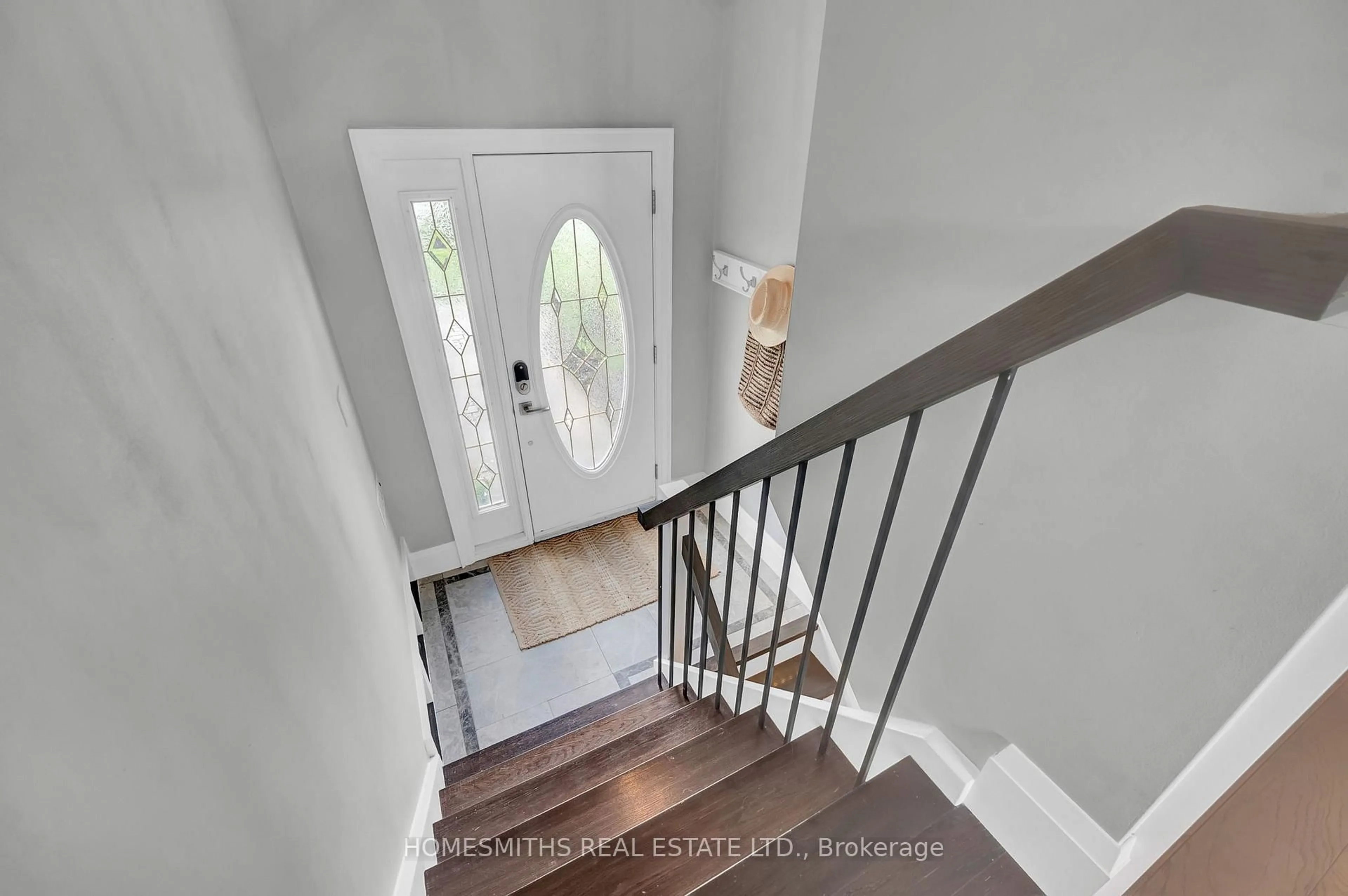 Stairs for 5701 Ochonski Rd, Clarington Ontario L0B 1M0