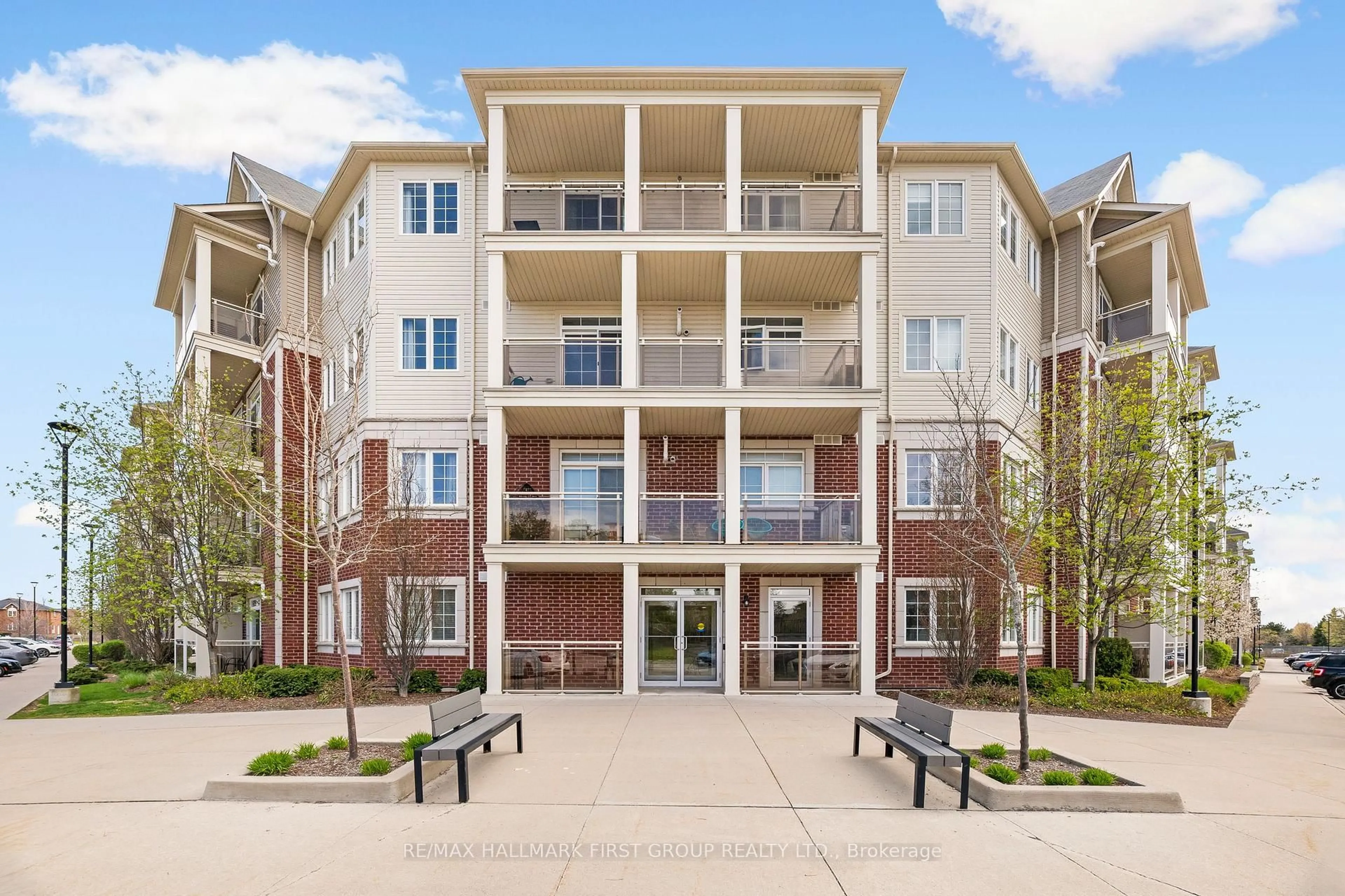 Unknown for 80 Aspen Springs Dr #111, Clarington Ontario L1C 0V4