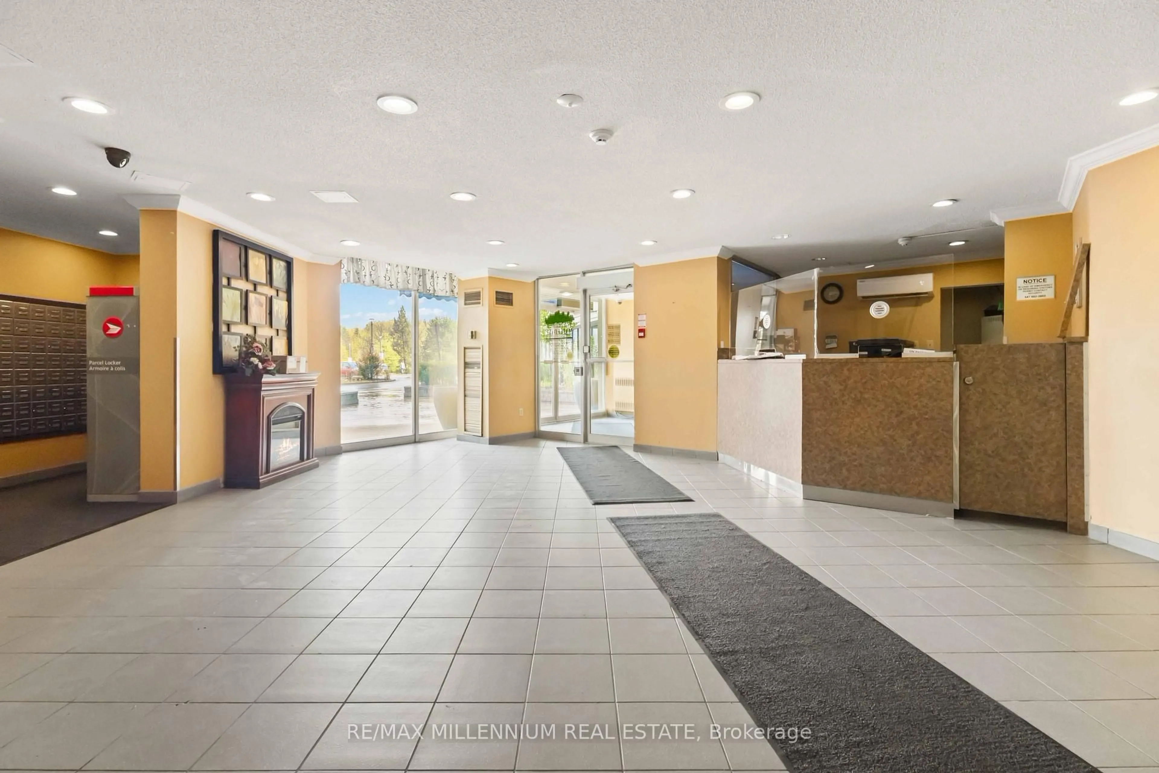 Lobby for 3050 Ellesmere Rd #906, Toronto Ontario M1E 4C2