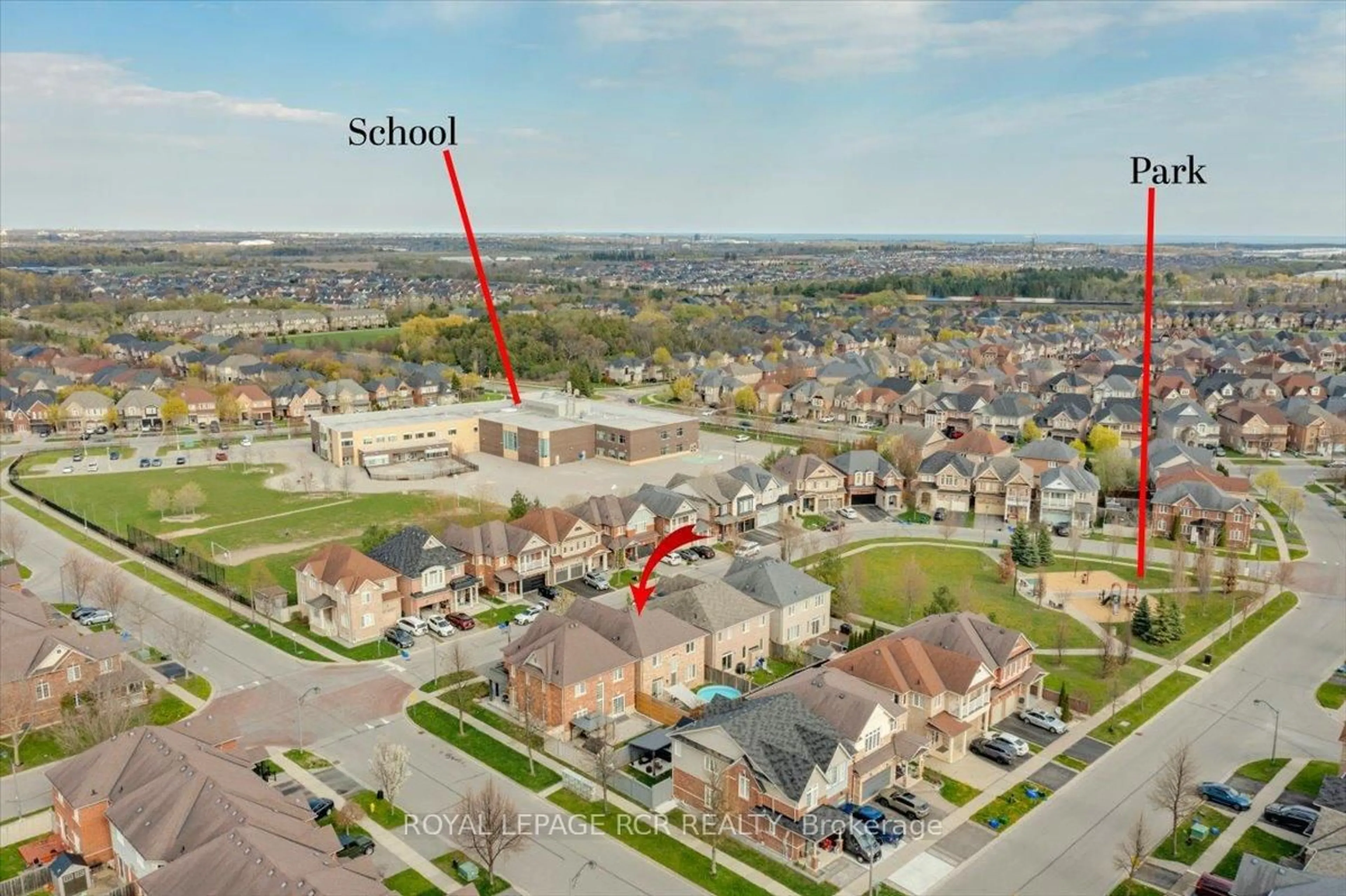 A pic from outside/outdoor area/front of a property/back of a property/a pic from drone, street for 4 Gamble Dr, Ajax Ontario L1Z 0H2