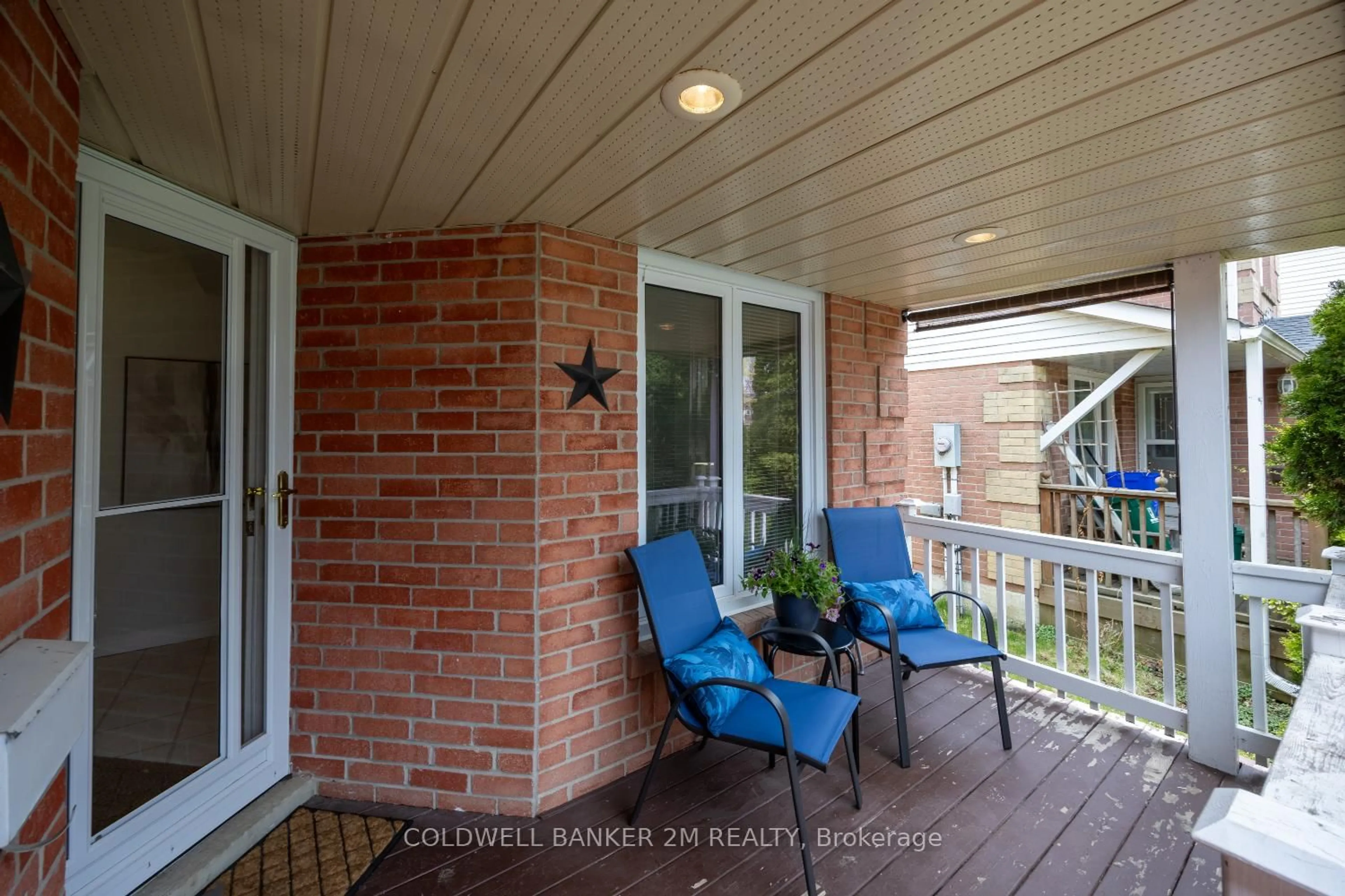 Patio, street for 11 Yorkville Dr, Clarington Ontario L1E 2A8