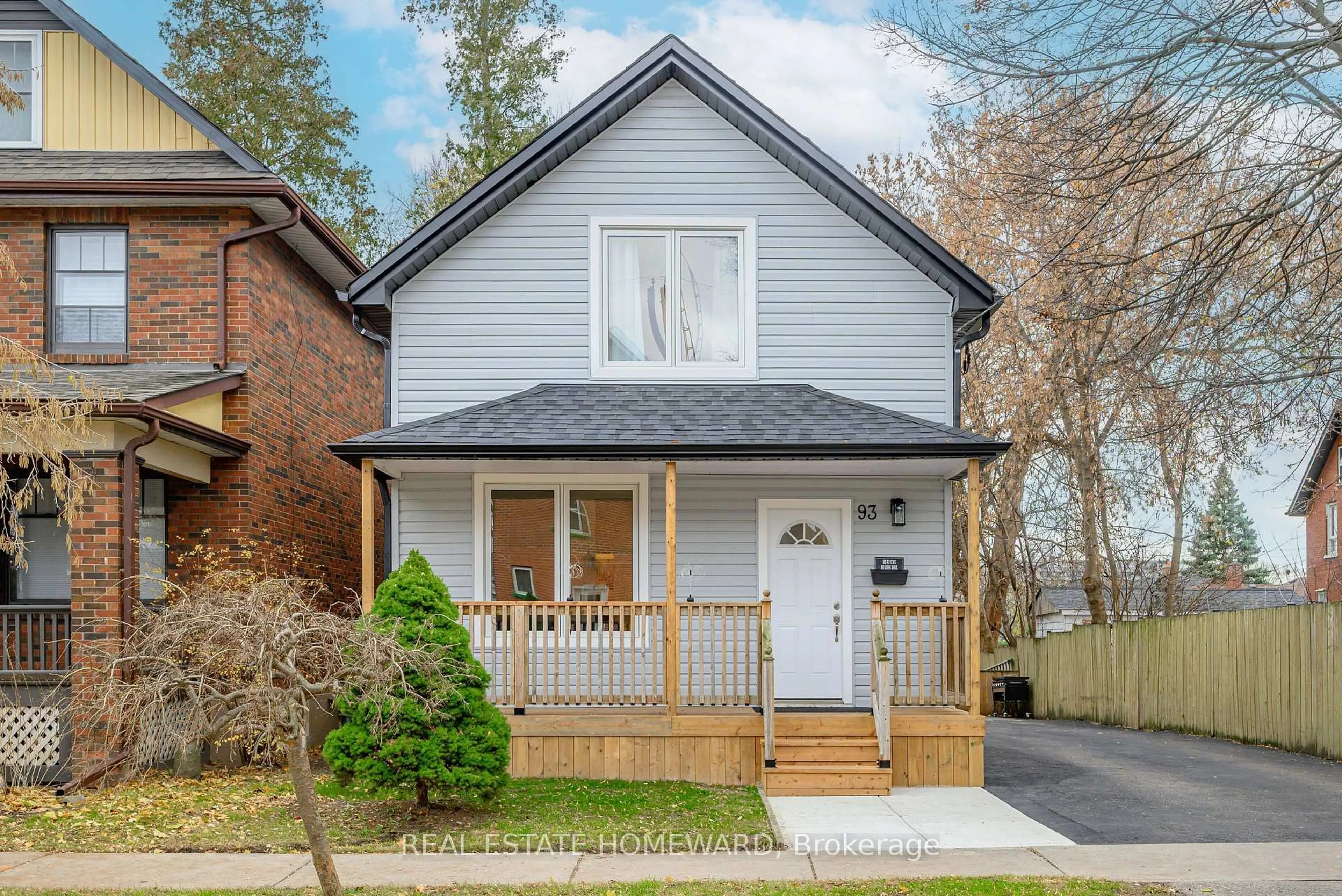 Home with brick exterior material, street for 93 Agnes St, Oshawa Ontario L1G 1V3