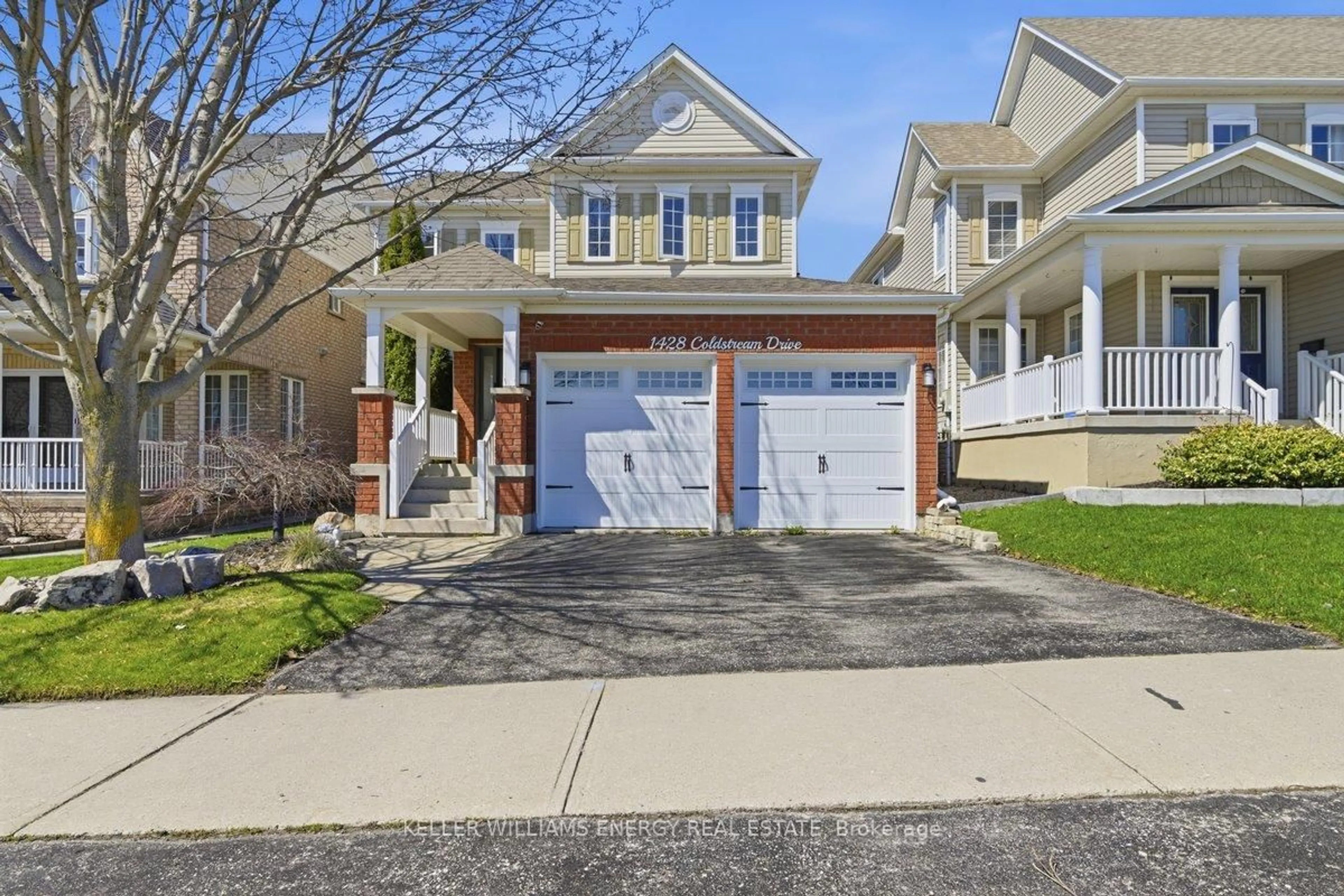 Home with vinyl exterior material, street for 1428 Coldstream Dr, Oshawa Ontario L1K 2Y8