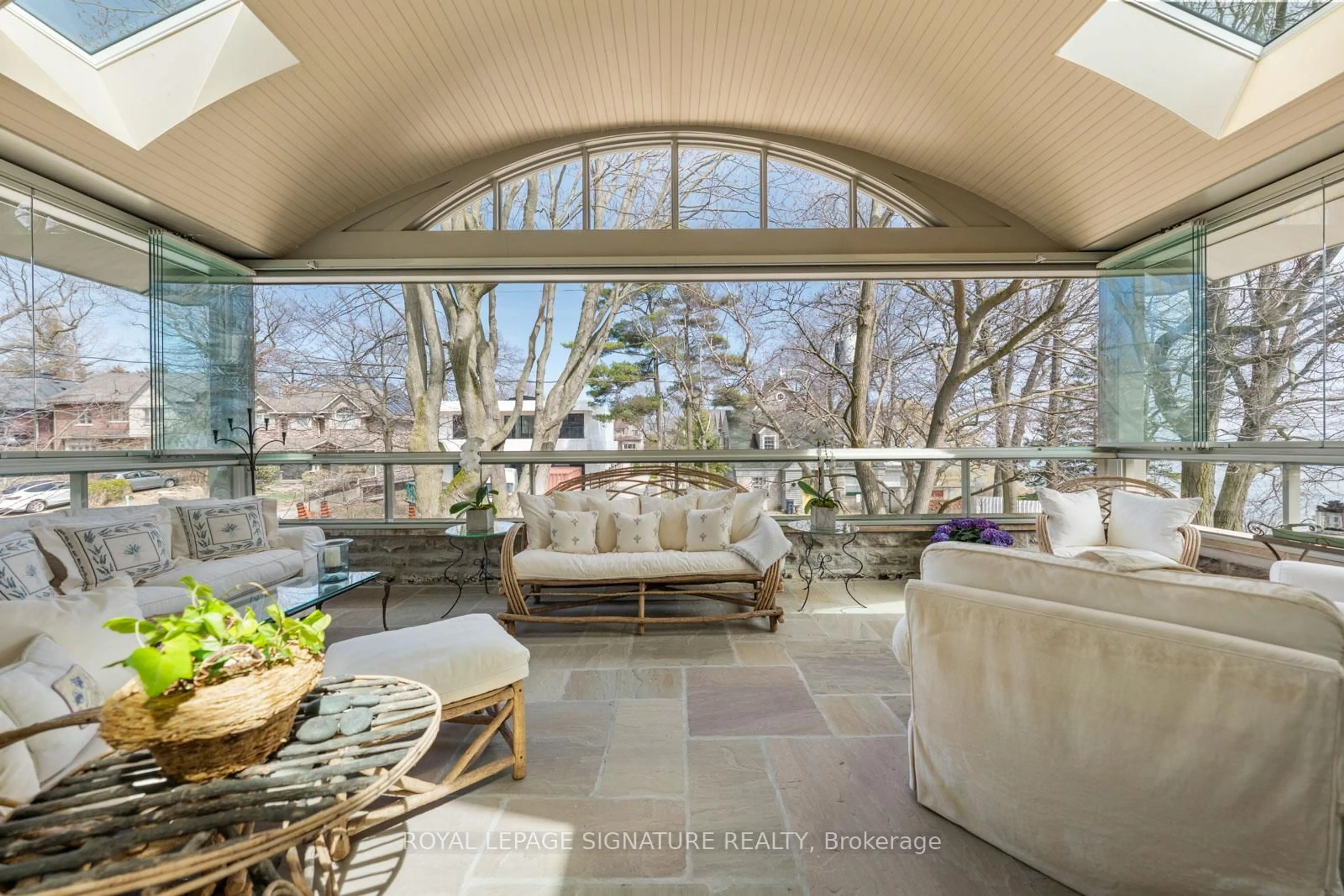 Patio, unknown for 4 Neville Park Blvd, Toronto Ontario M4E 3P6