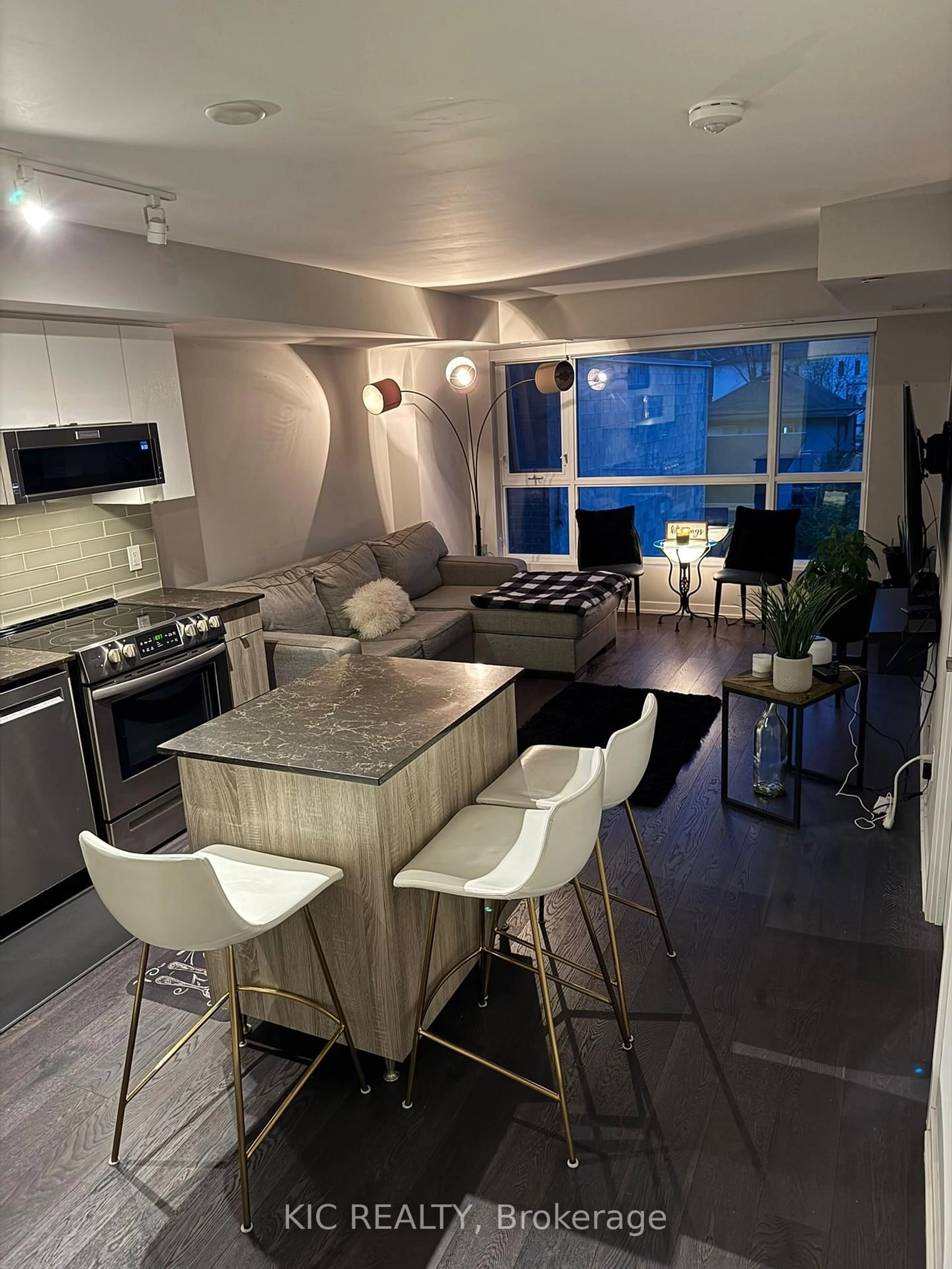 Open concept kitchen, unknown for 1401 O'Connor Dr #221, Toronto Ontario M4B 2V5