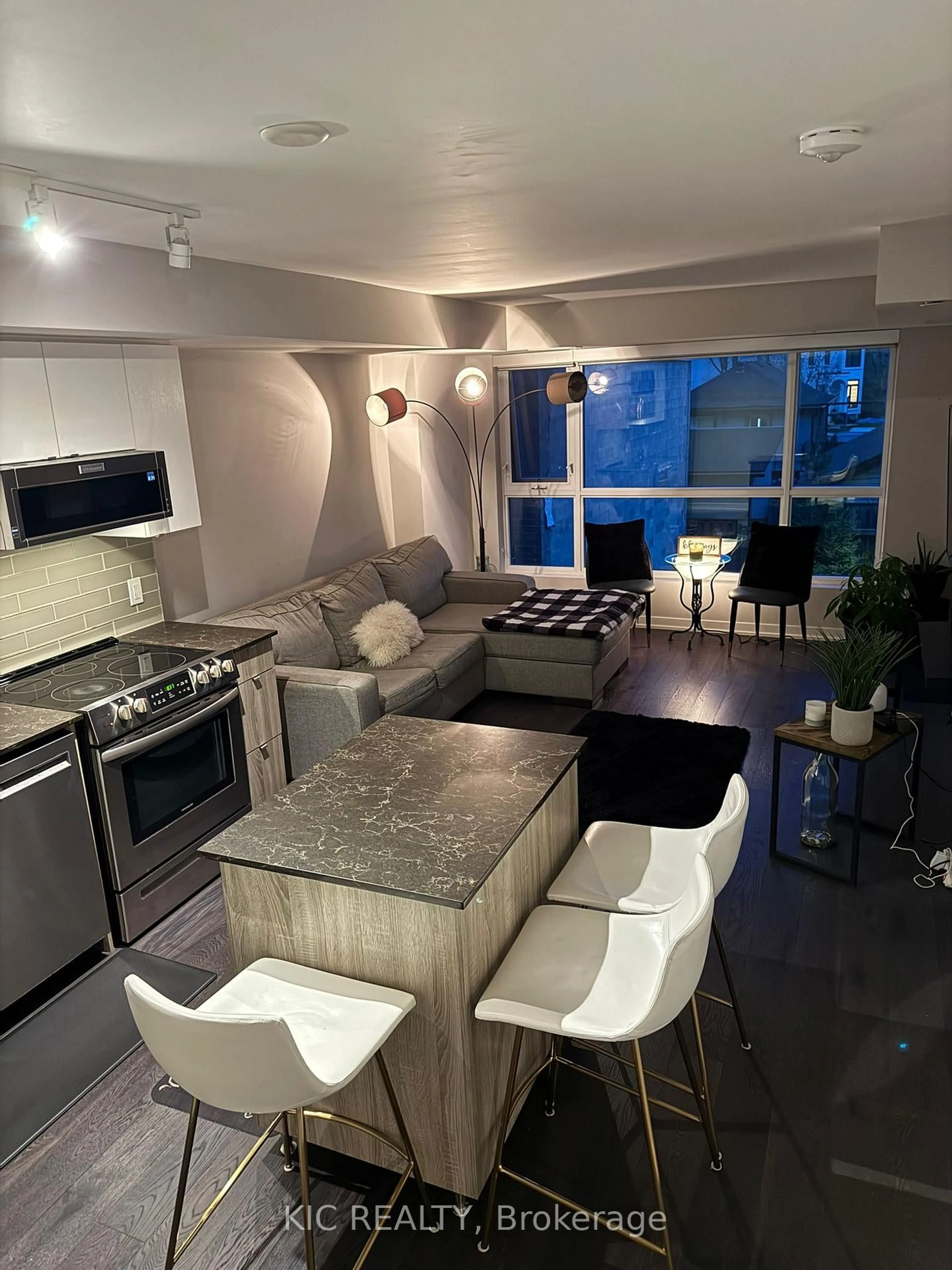 Open concept kitchen, unknown for 1401 O'Connor Dr #221, Toronto Ontario M4B 2V5