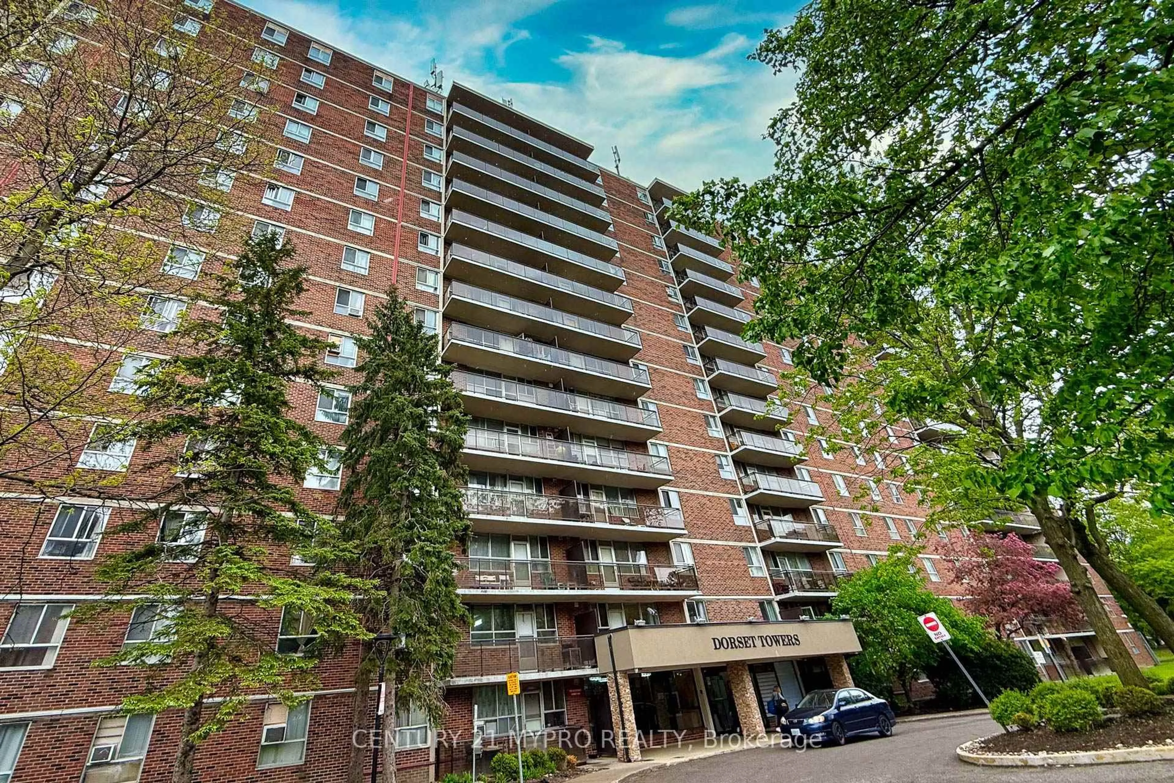 Patio, street for 1950 Kennedy Rd #207, Toronto Ontario M1P 4S9