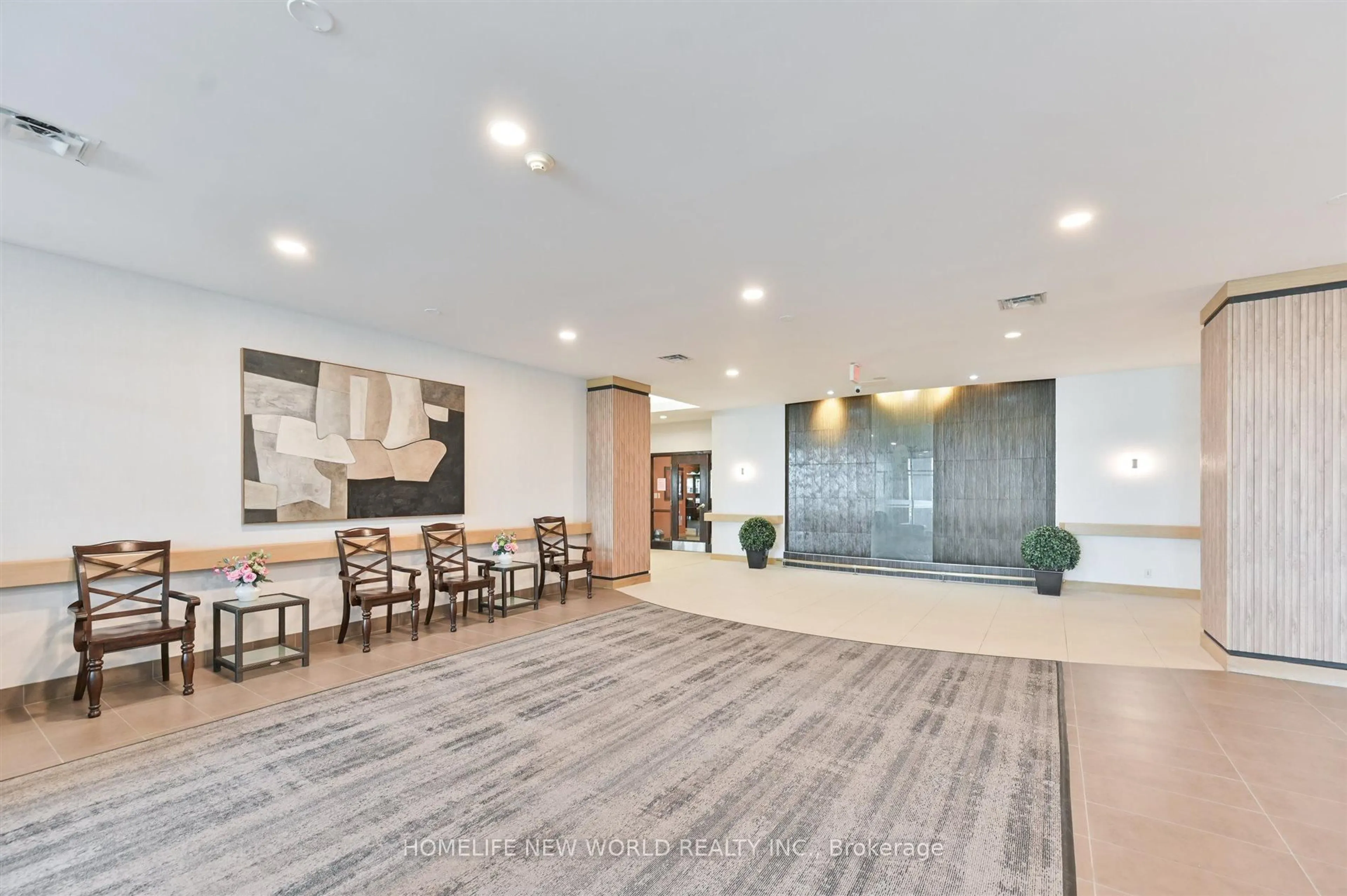 Indoor foyer for 2020 Mcnicoll Ave #1123, Toronto Ontario M1V 0B5
