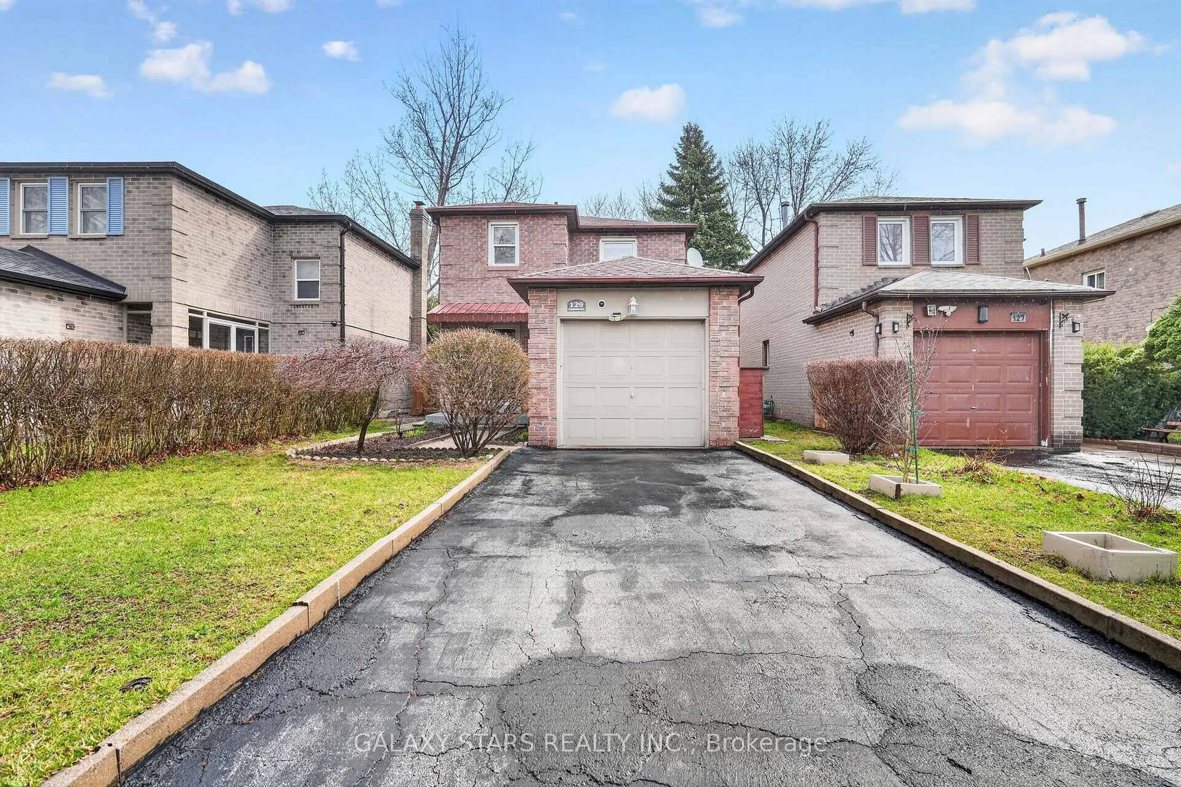 Unknown for 129 Radford Dr, Ajax Ontario L1T 2C3