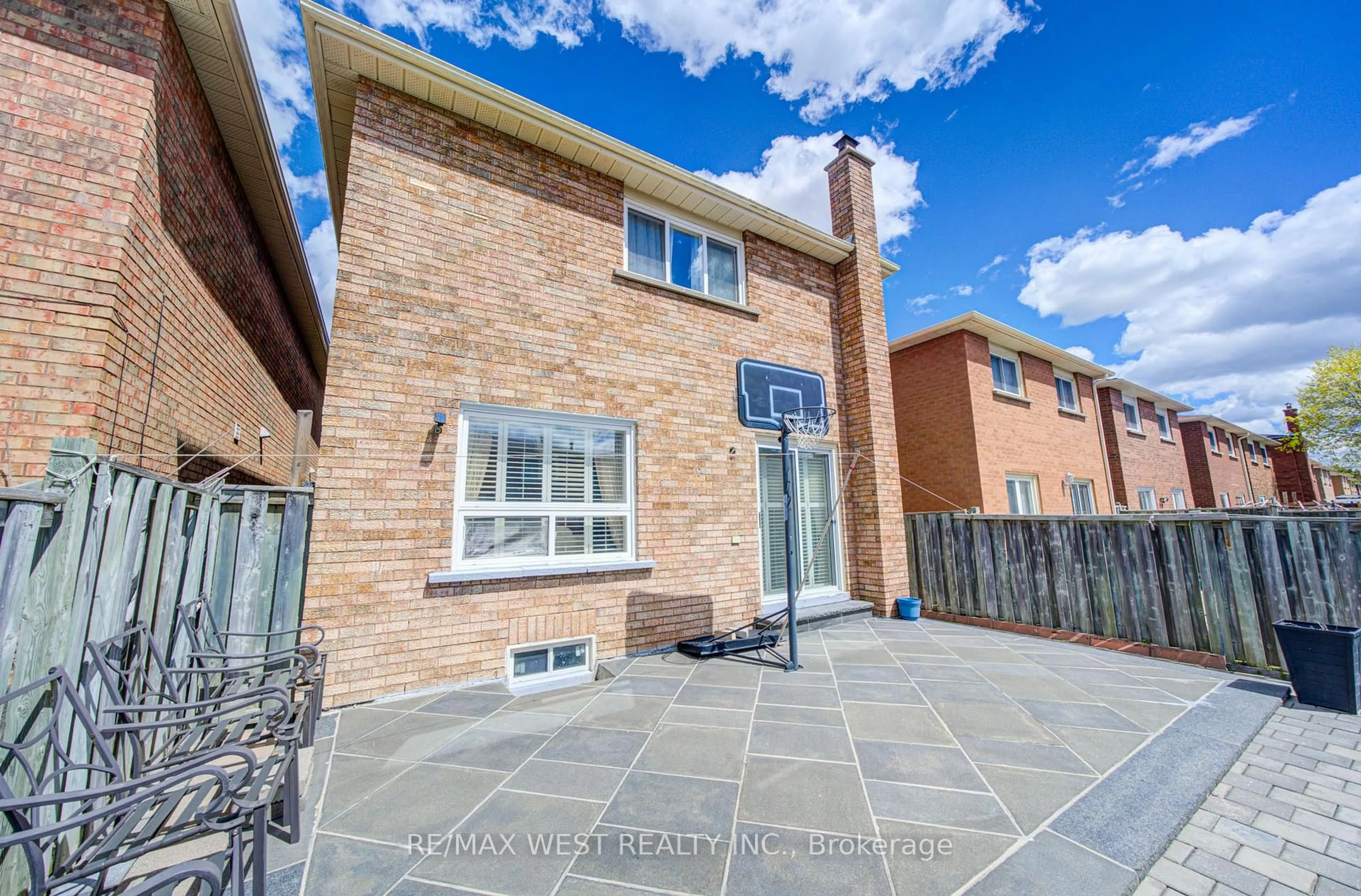 Home with brick exterior material, street for 11 Danilack Crt, Toronto Ontario M1V 4L8