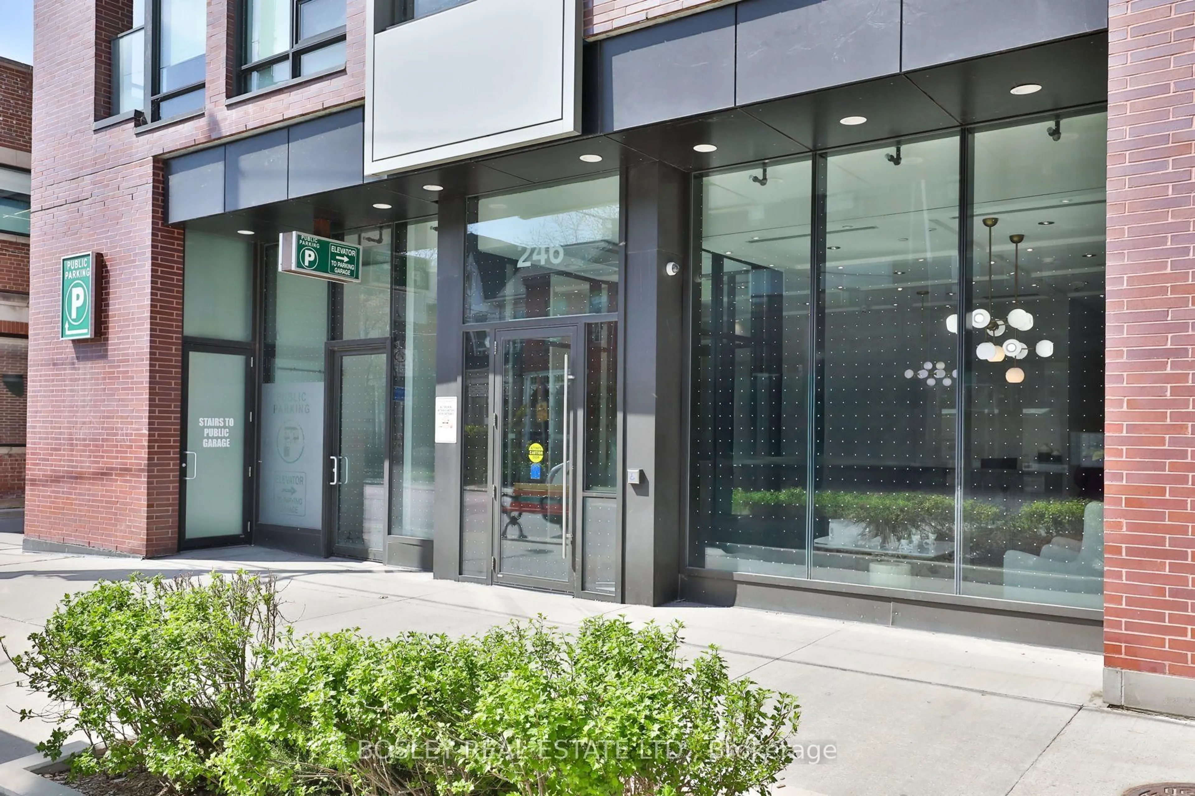 Indoor foyer for 246 Logan Ave #PH 714, Toronto Ontario M4M 0E9