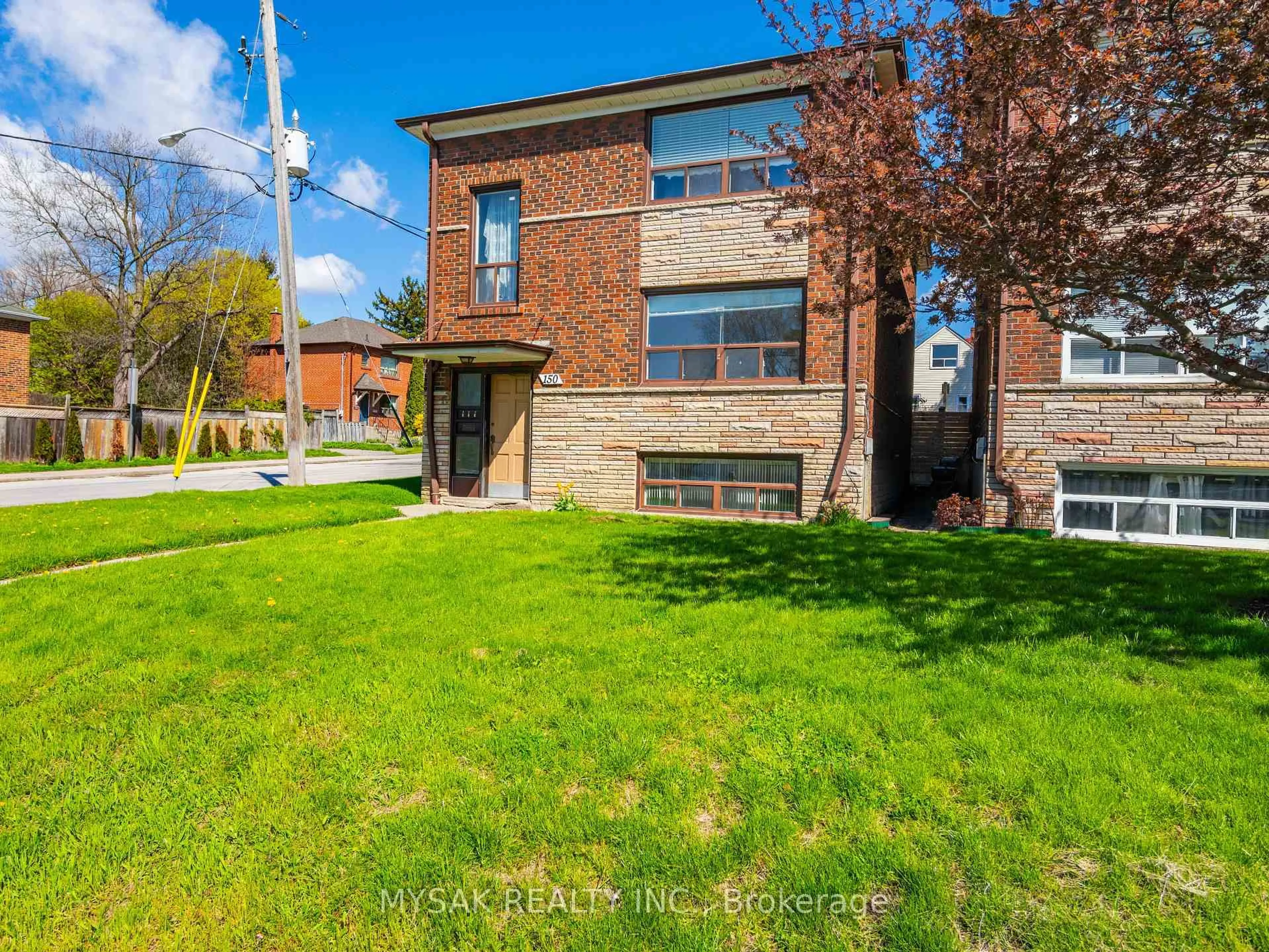 Home with brick exterior material, street for 150 Park St, Toronto Ontario M1N 2P6