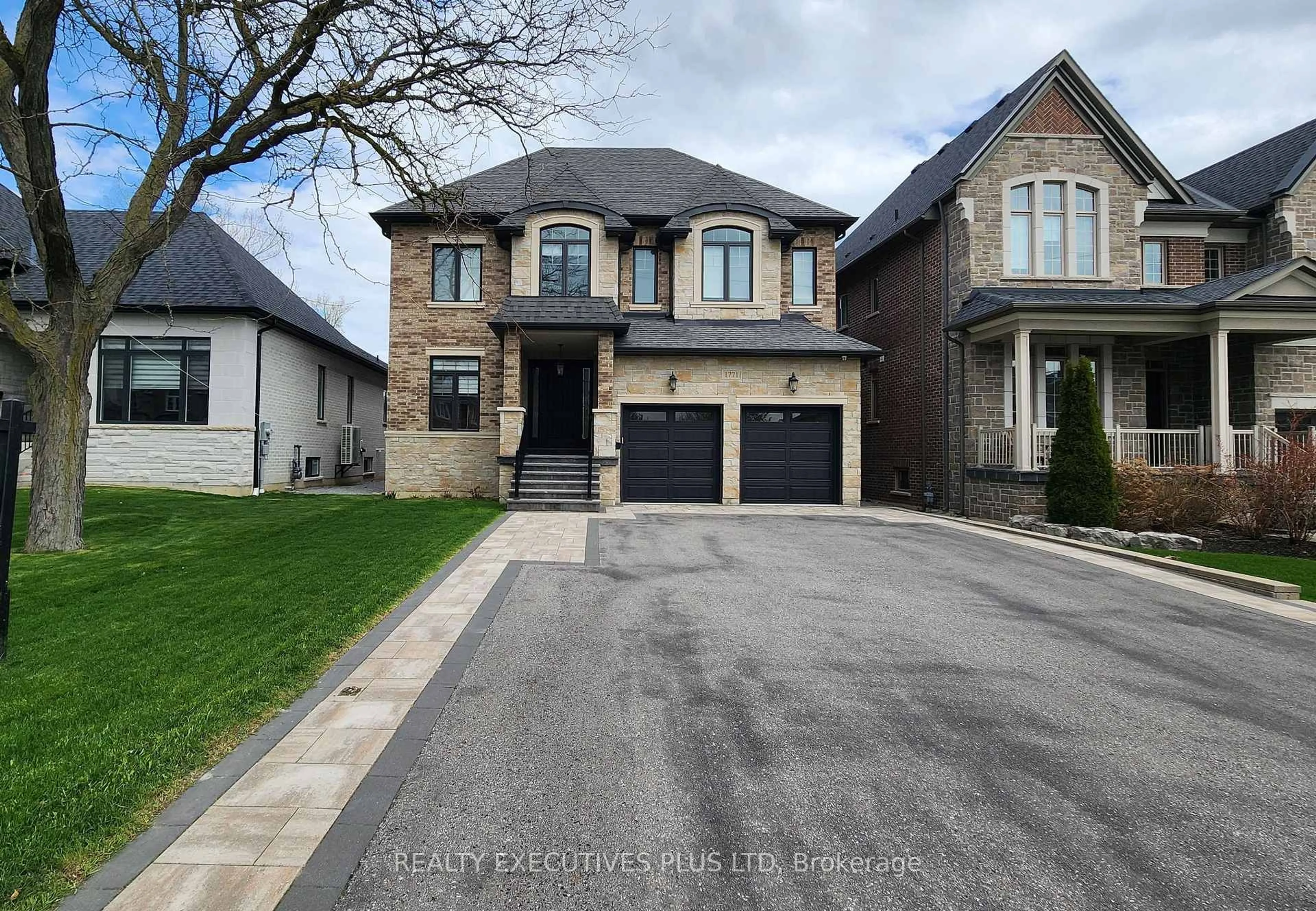 Home with brick exterior material, street for 1771 Woodview Ave, Pickering Ontario L1V 1L3