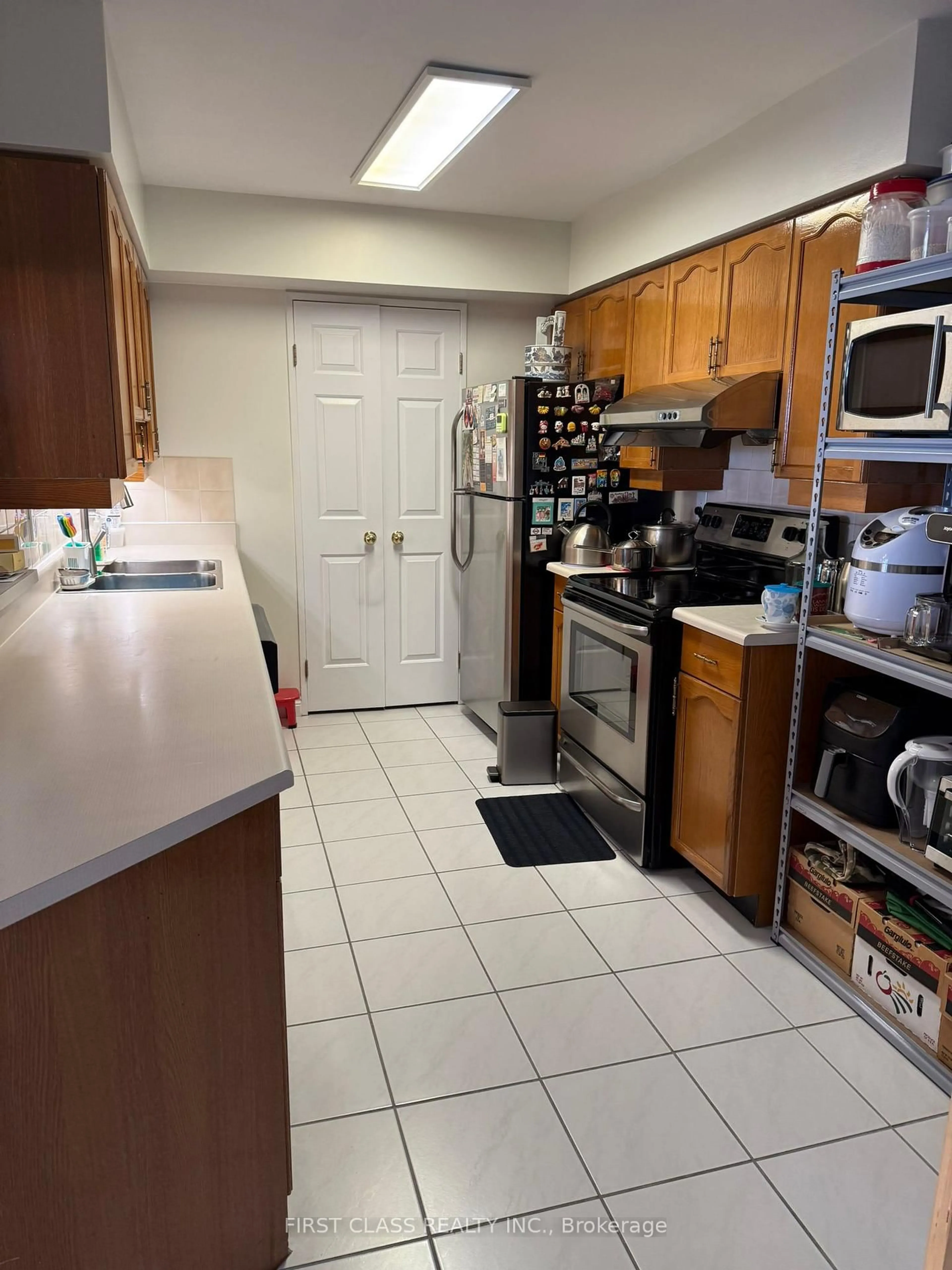 Standard kitchen, unknown for 175 Bamburgh Circ #708, Toronto Ontario M1W 3X8