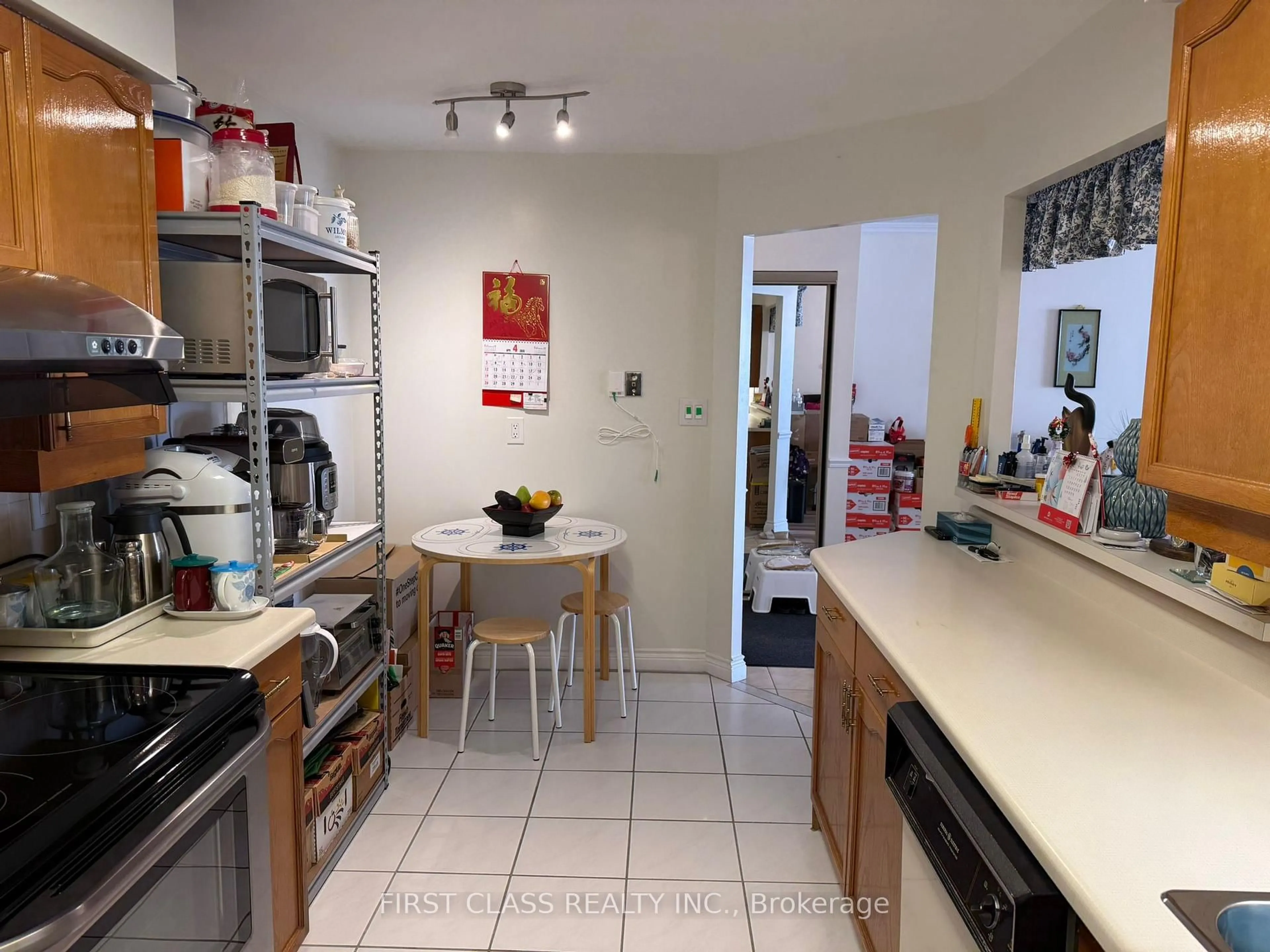 Standard kitchen, unknown for 175 Bamburgh Circ #708, Toronto Ontario M1W 3X8