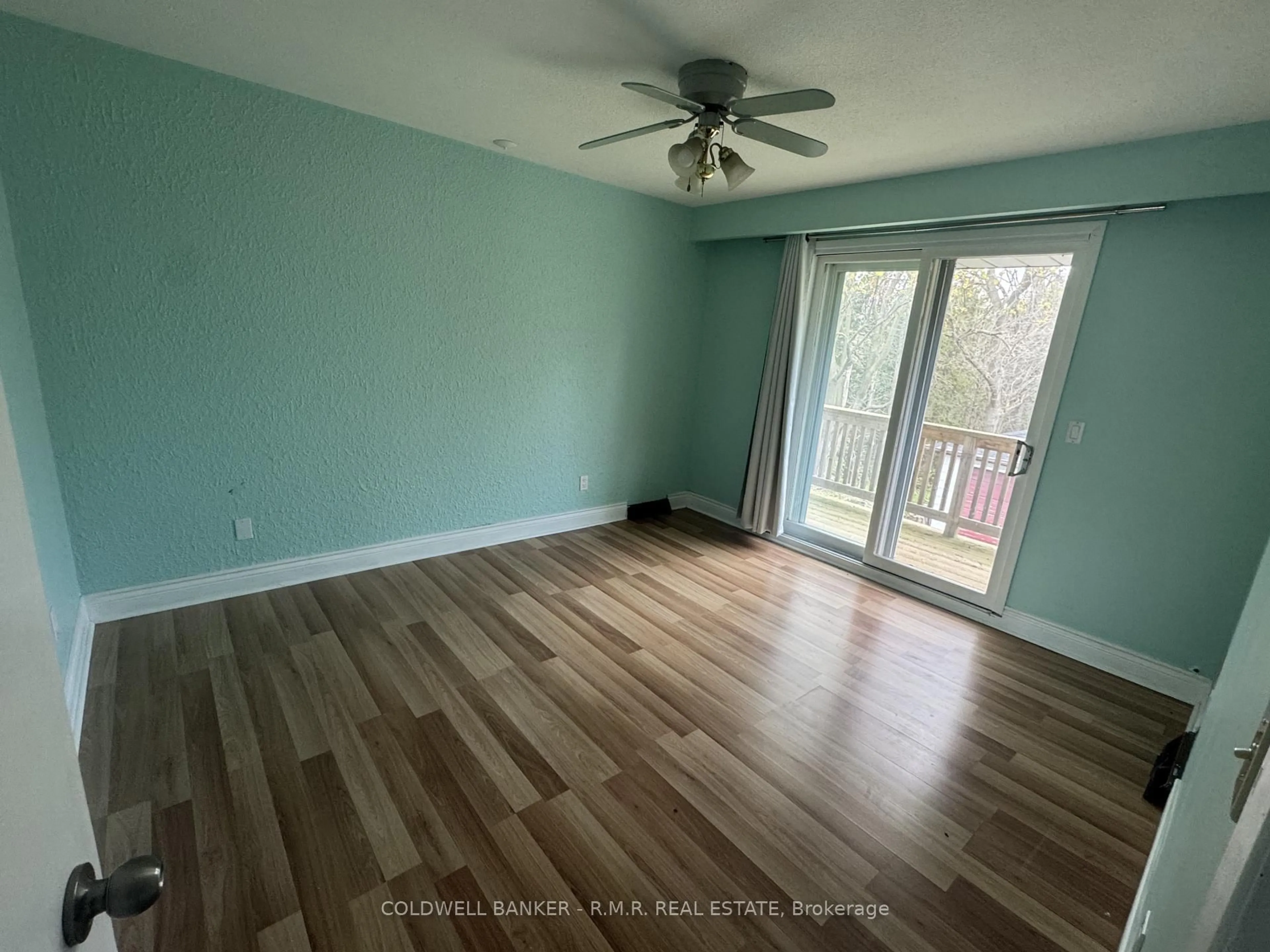 A pic of a room for 1549 Simcoe St, Oshawa Ontario L1G 4X8