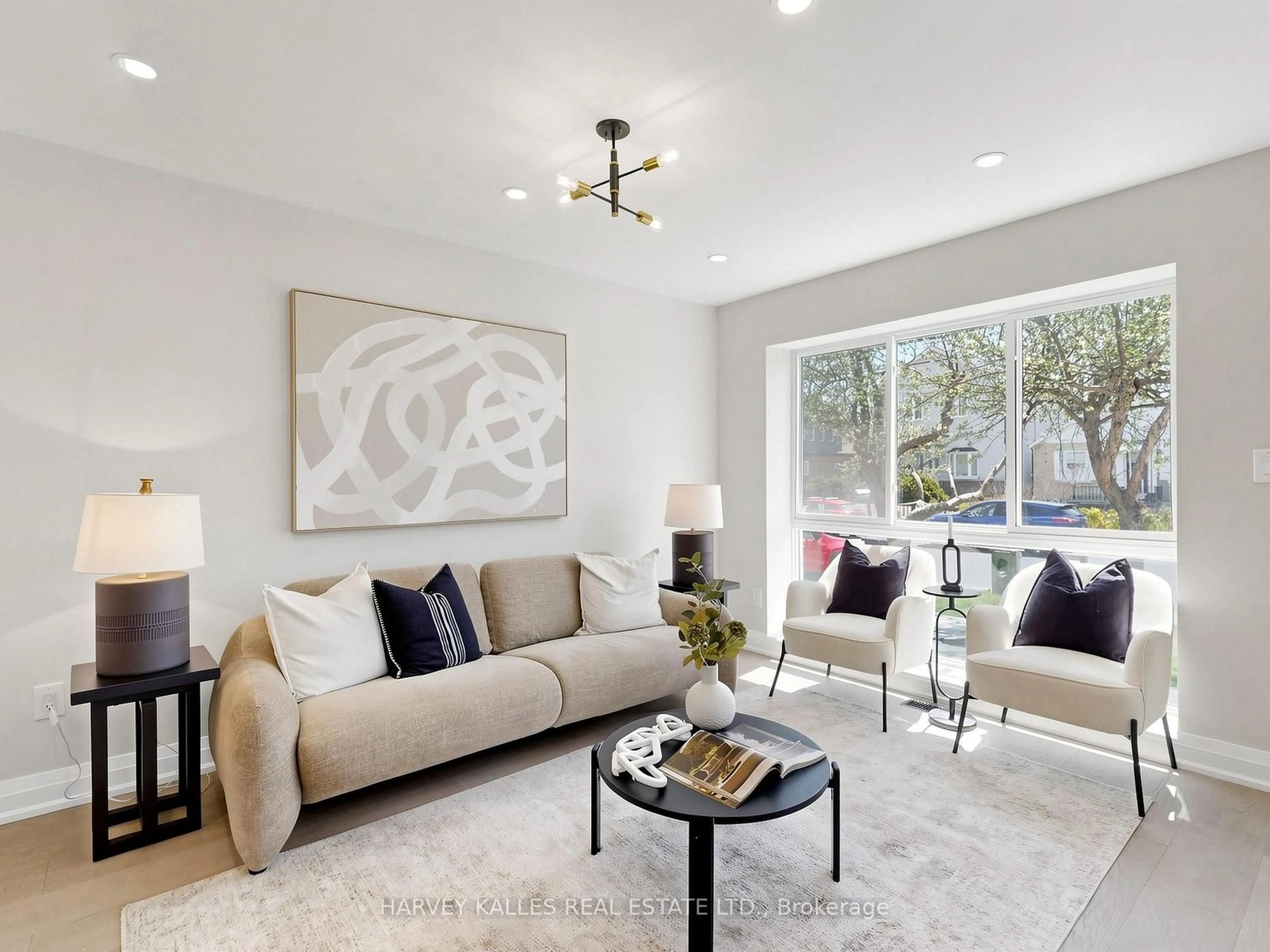Living room with furniture, unknown for 982 Cosburn Ave, Toronto Ontario M4C 2X1