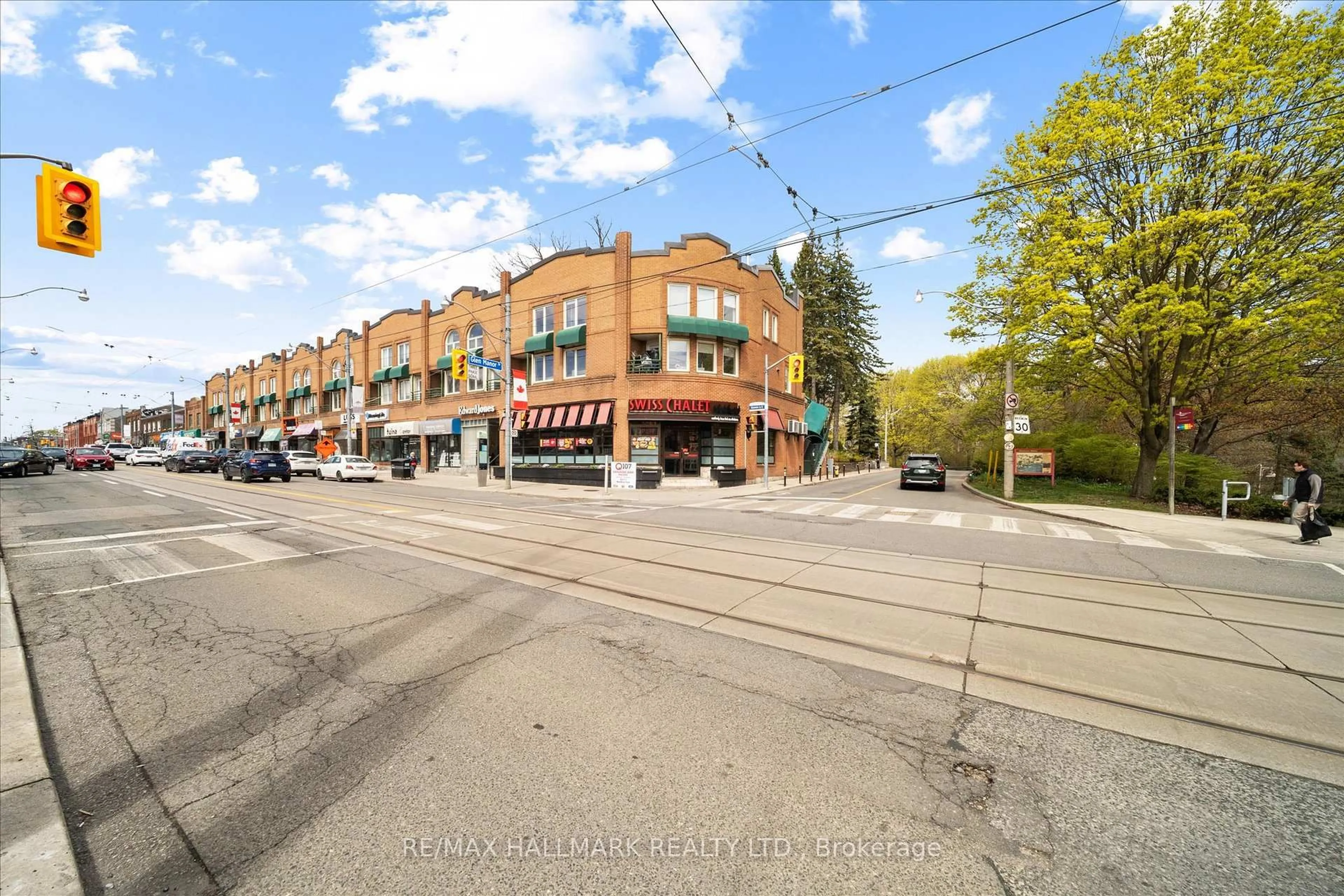 Unknown for 122 Glen Manor Dr #1, Toronto Ontario M4E 2X6
