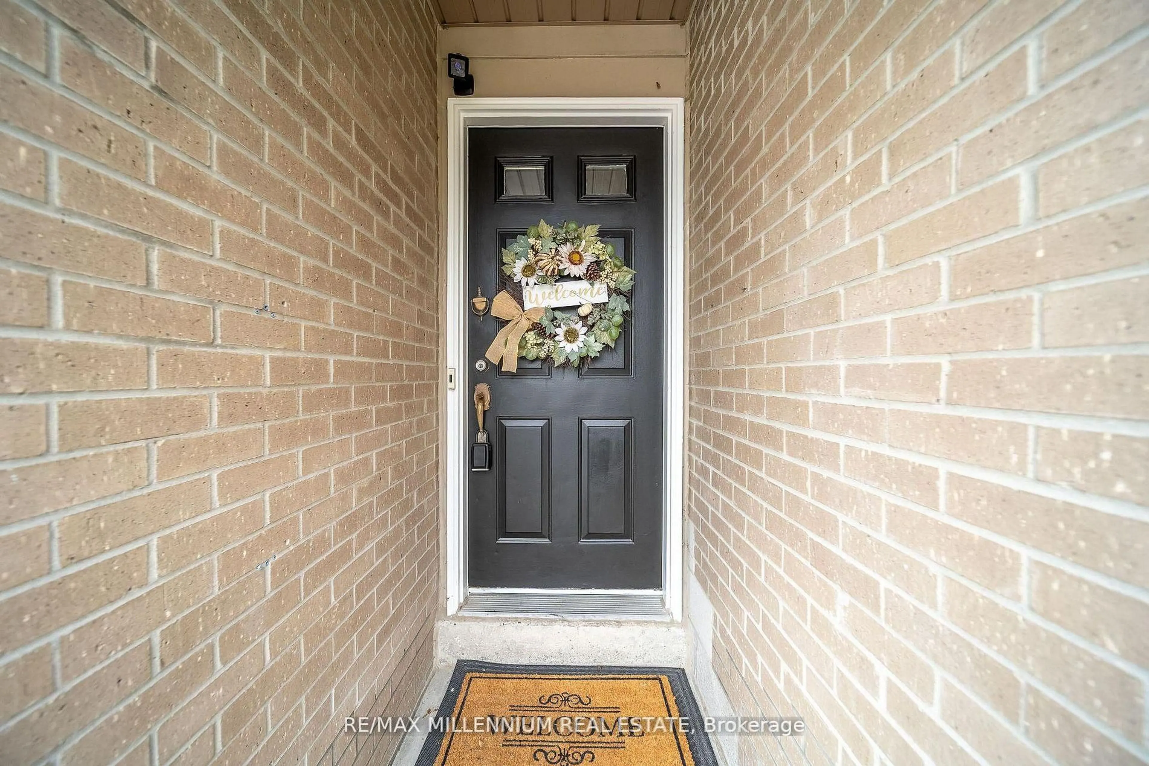 Indoor entryway for 62 Cumberland Lane, Ajax Ontario L1S 7K4