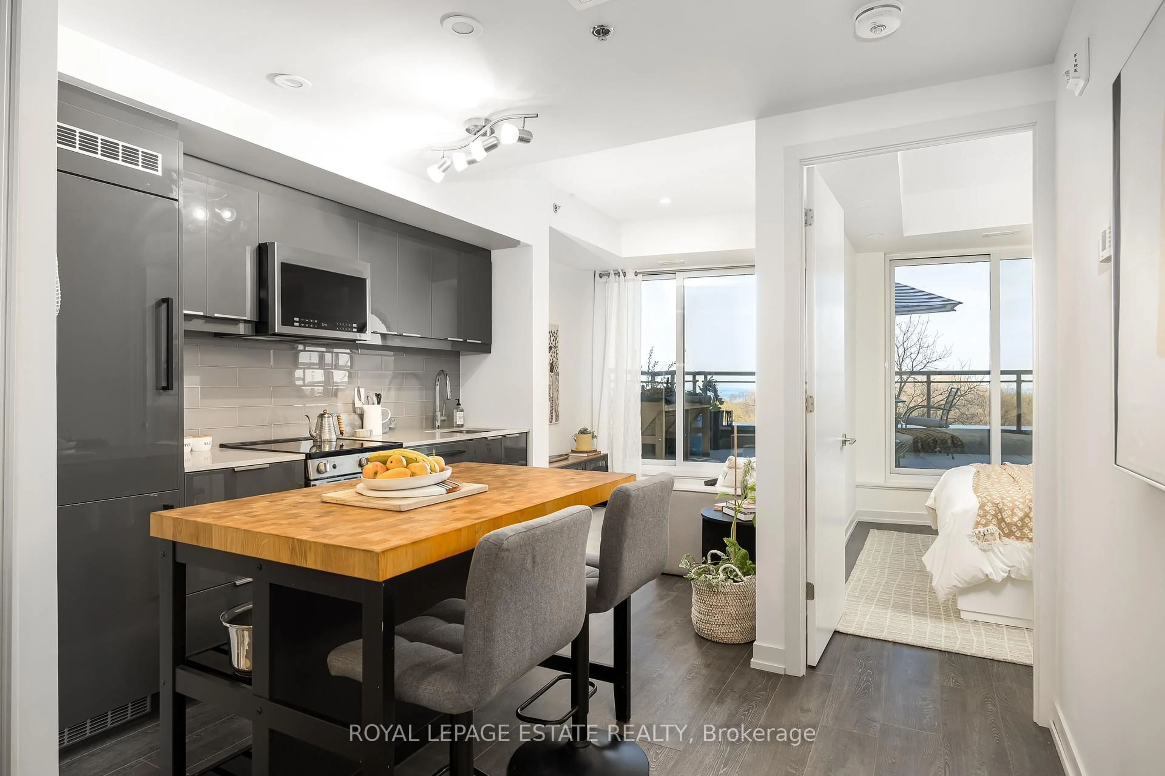 Open concept kitchen, unknown for 90 Glen Everest Ave #611, Toronto Ontario M1N 0C3
