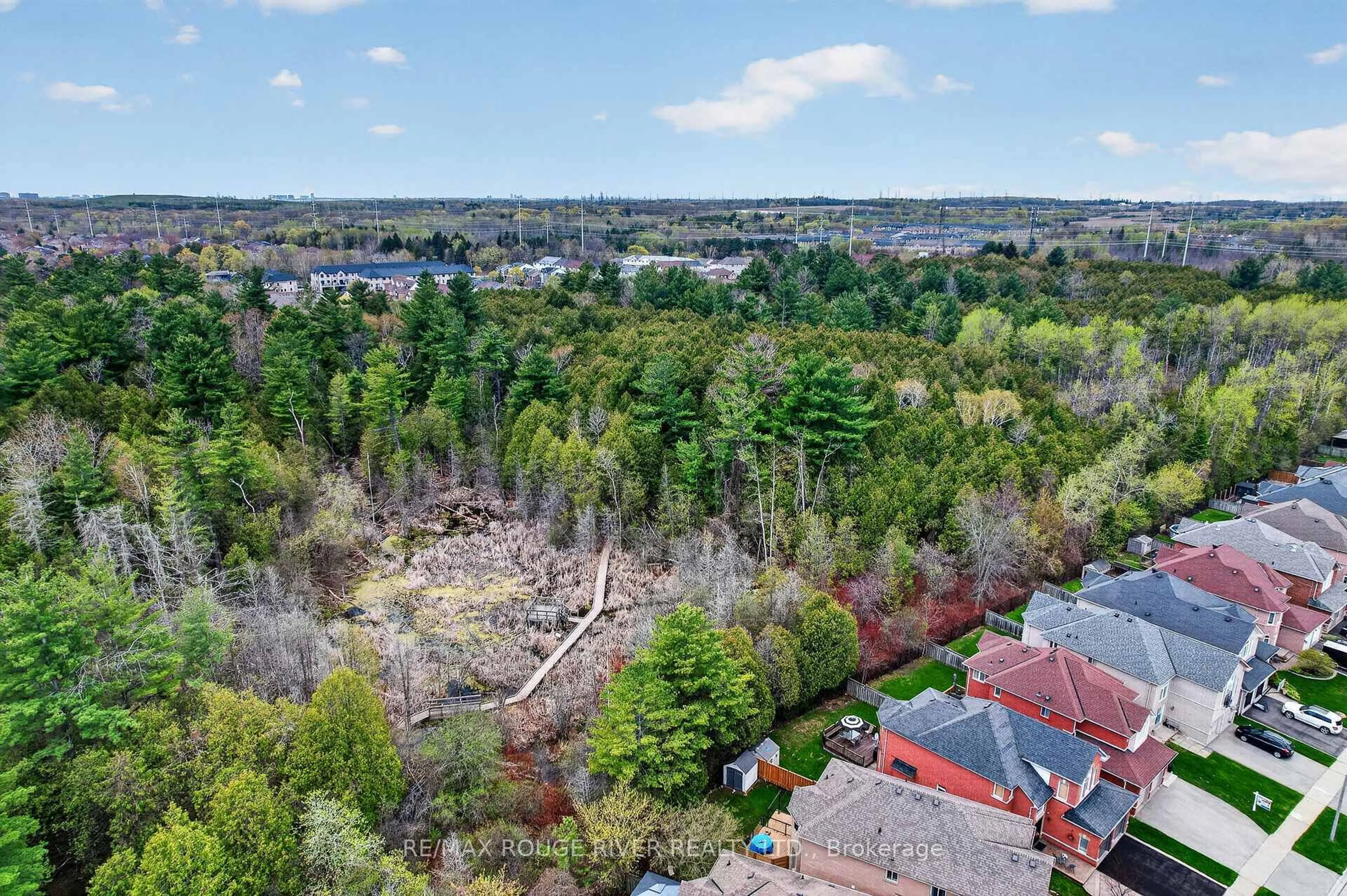 A pic from outside/outdoor area/front of a property/back of a property/a pic from drone, forest/trees view for 461 Summerpark Cres, Pickering Ontario L1V 7A9