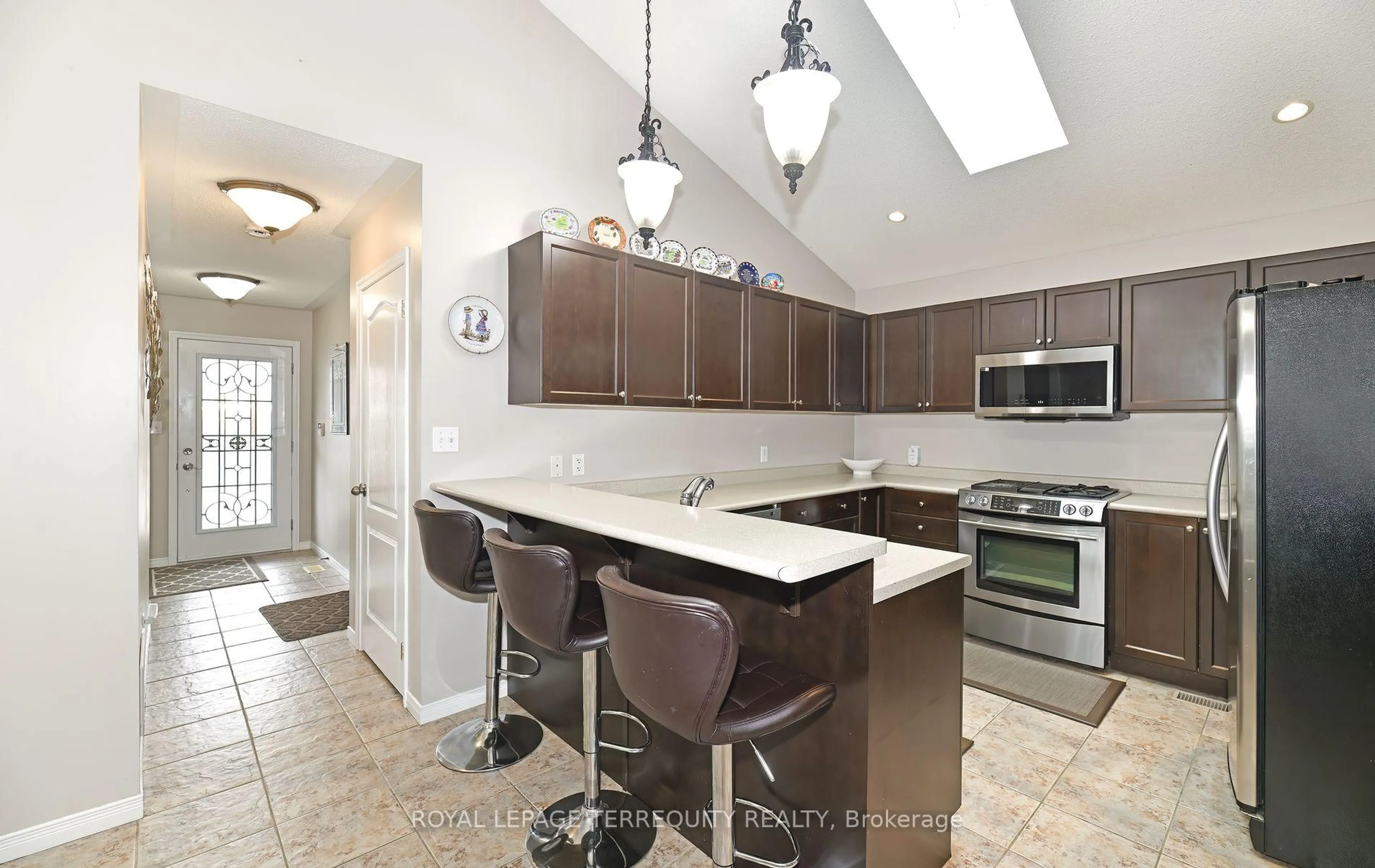 Open concept kitchen, ceramic/tile floor for 591 Luple Ave, Oshawa Ontario L1K 0K7