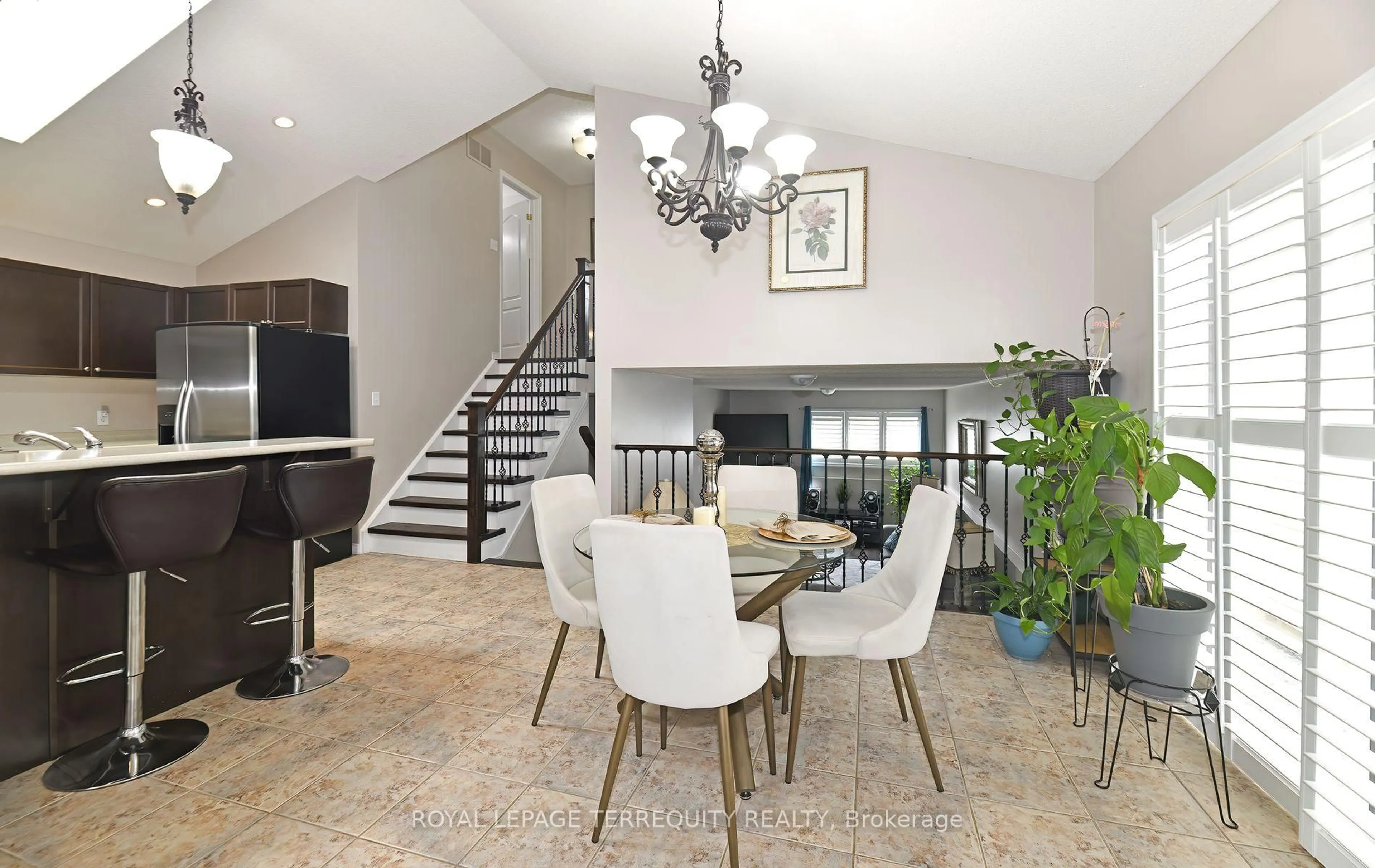 Dining room, unknown for 591 Luple Ave, Oshawa Ontario L1K 0K7