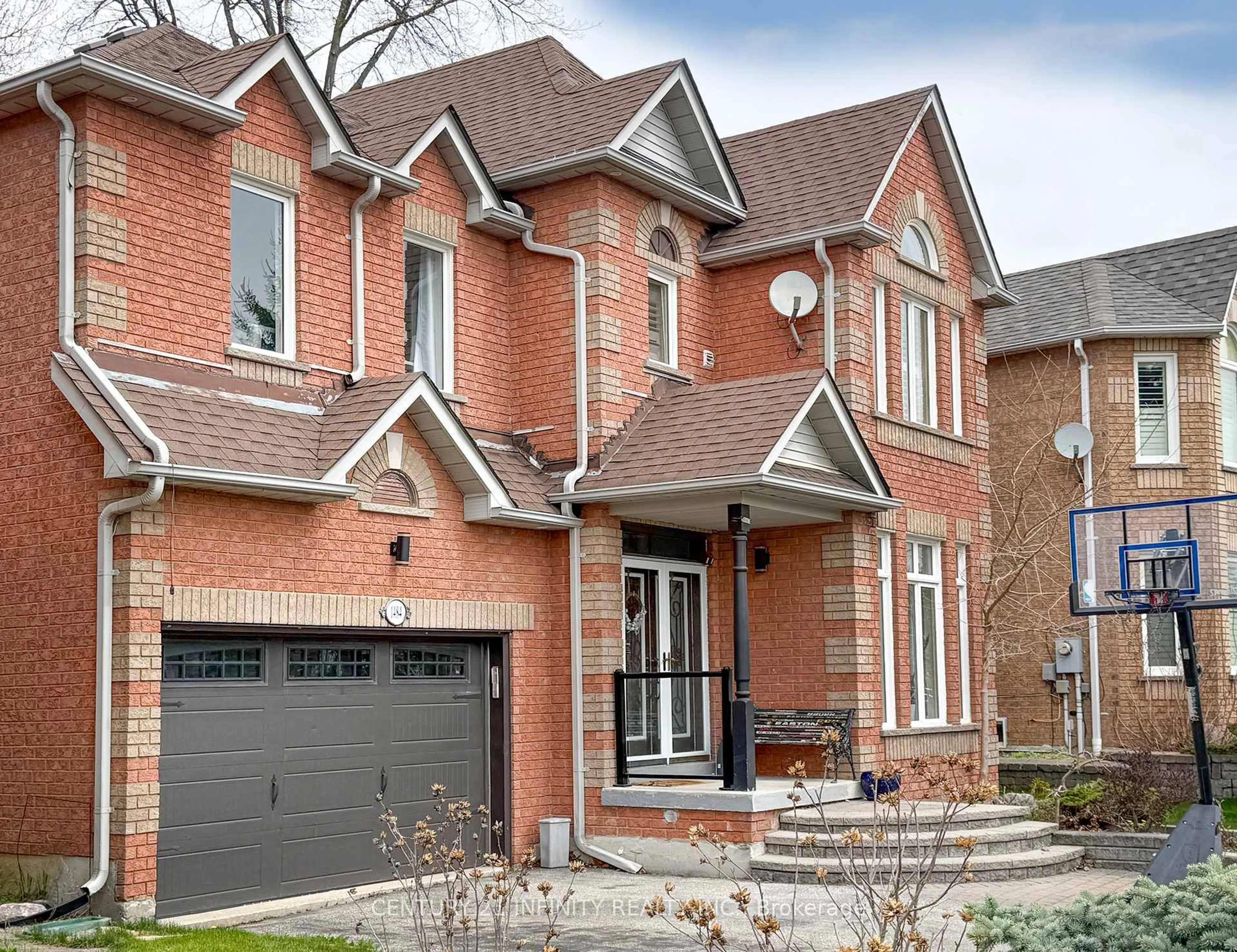 Home with brick exterior material, street for 1484 Sandhurst Cres, Pickering Ontario L1V 6Y7