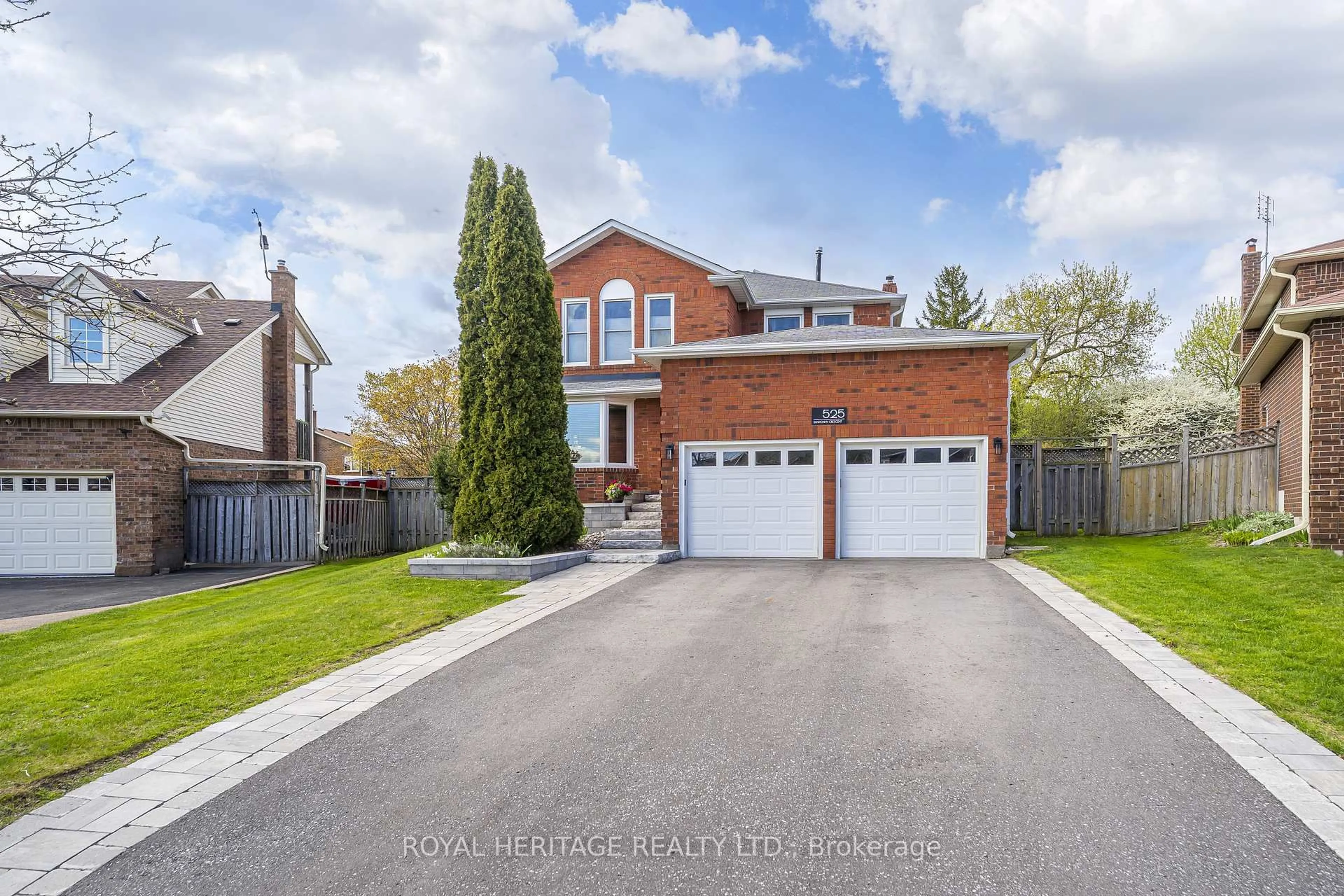 Home with brick exterior material, street for 525 Sundown Cres, Pickering Ontario L1V 6A8