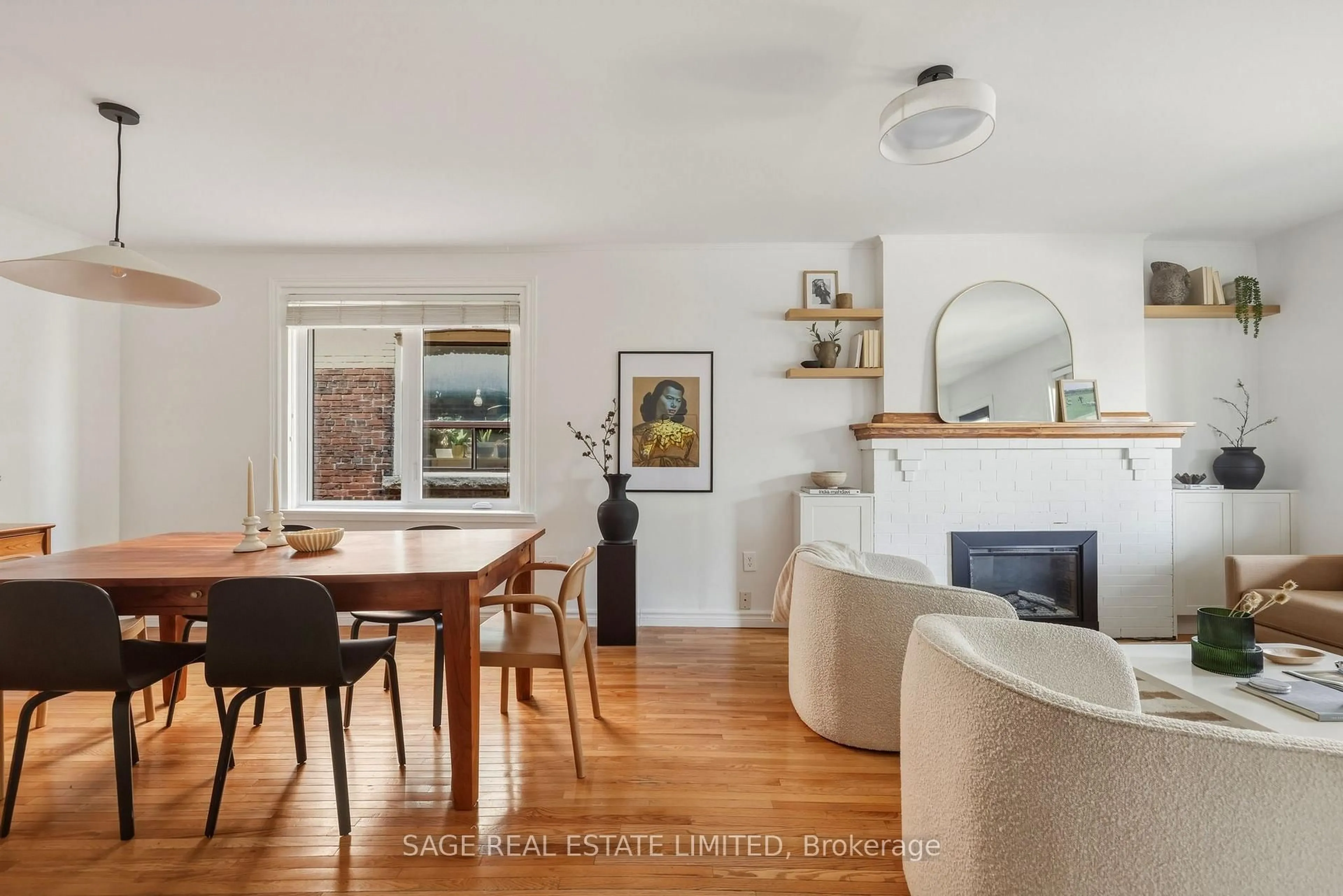 Dining room, unknown for 662 Woodbine Ave, Toronto Ontario M4E 2J1
