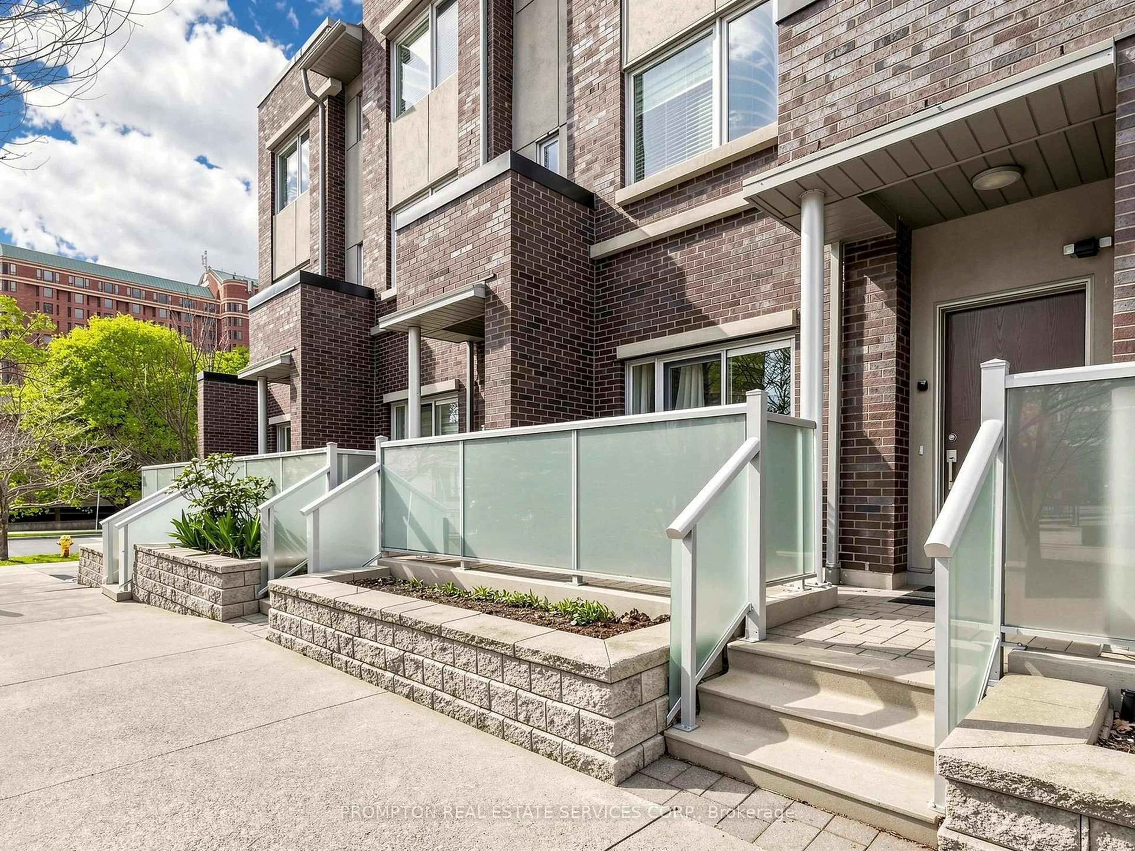 Home with brick exterior material, street for 330 Village Green Sq #3, Toronto Ontario M1S 0L1