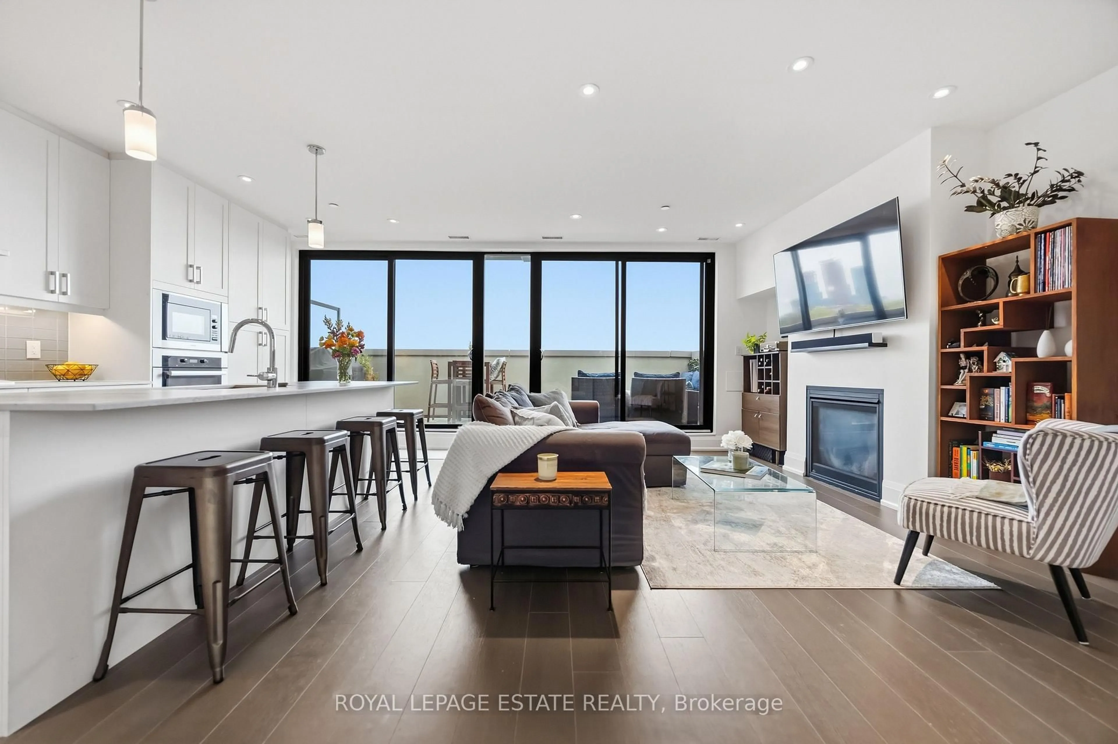 Open concept kitchen, unknown for 365 Beech Ave #511, Toronto Ontario M4E 0C2