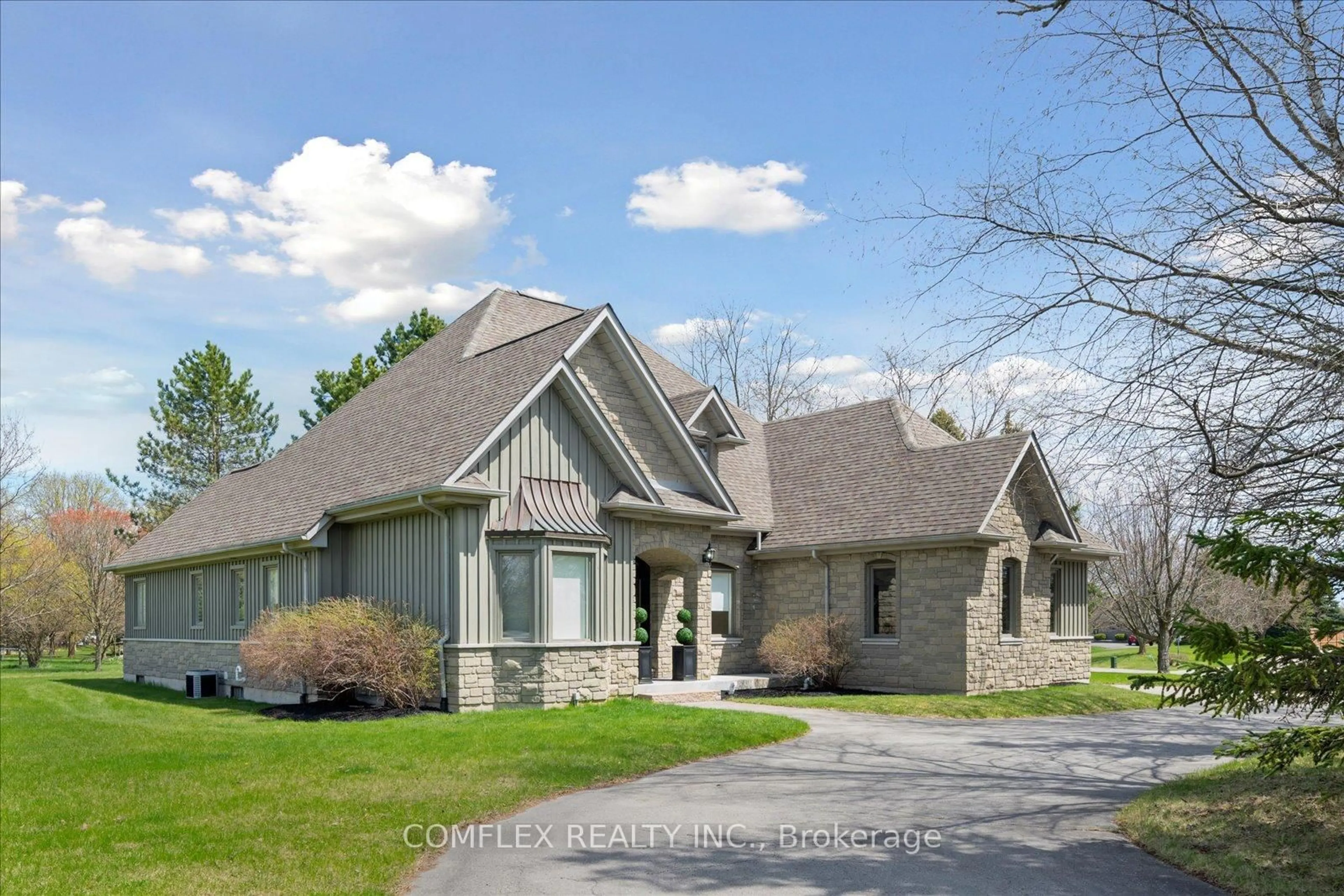 Unknown for 2 TAUNUS Crt, Clarington Ontario L1C 4H5