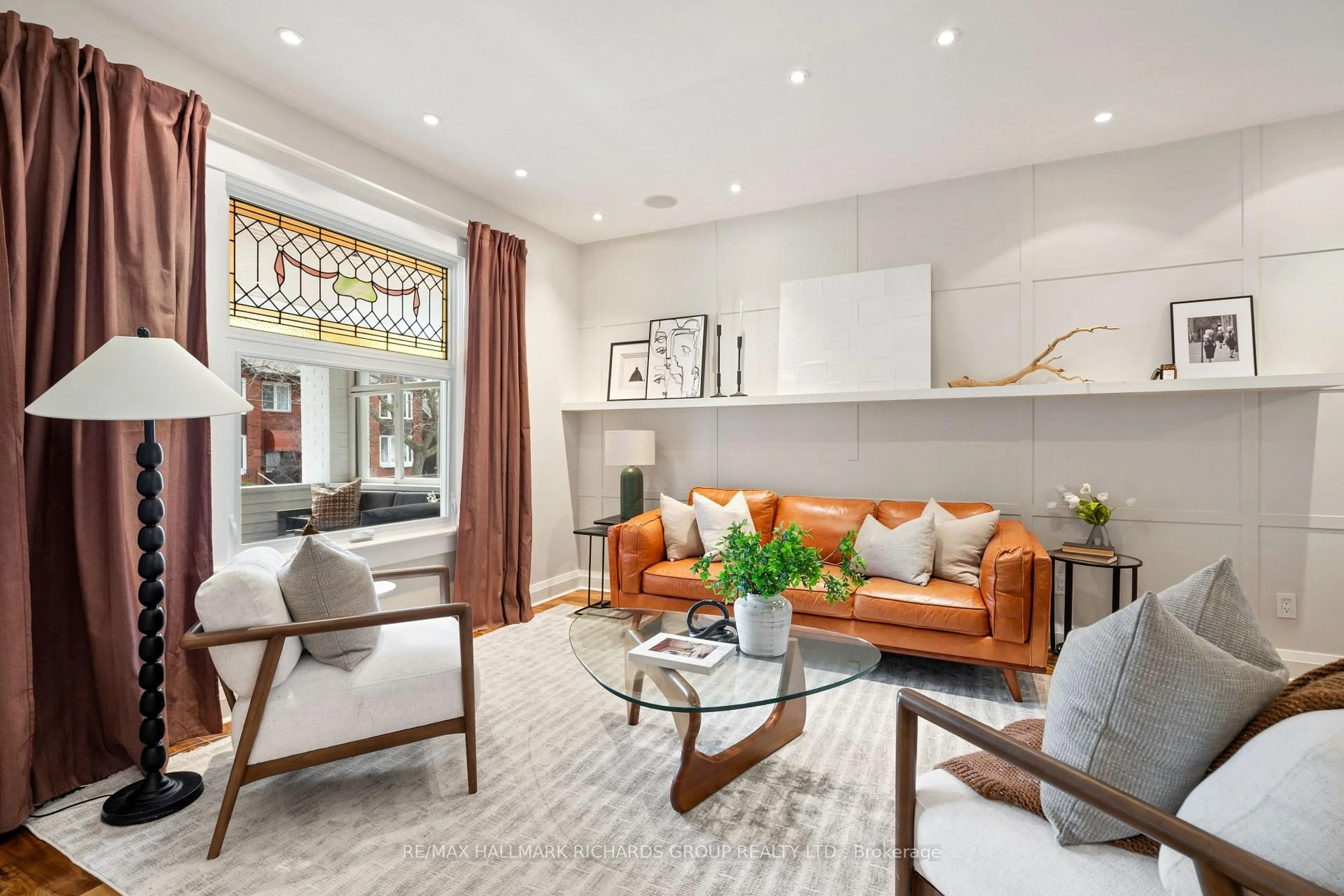 Living room with furniture, unknown for 26 Wheeler Ave, Toronto Ontario M4L 3V2