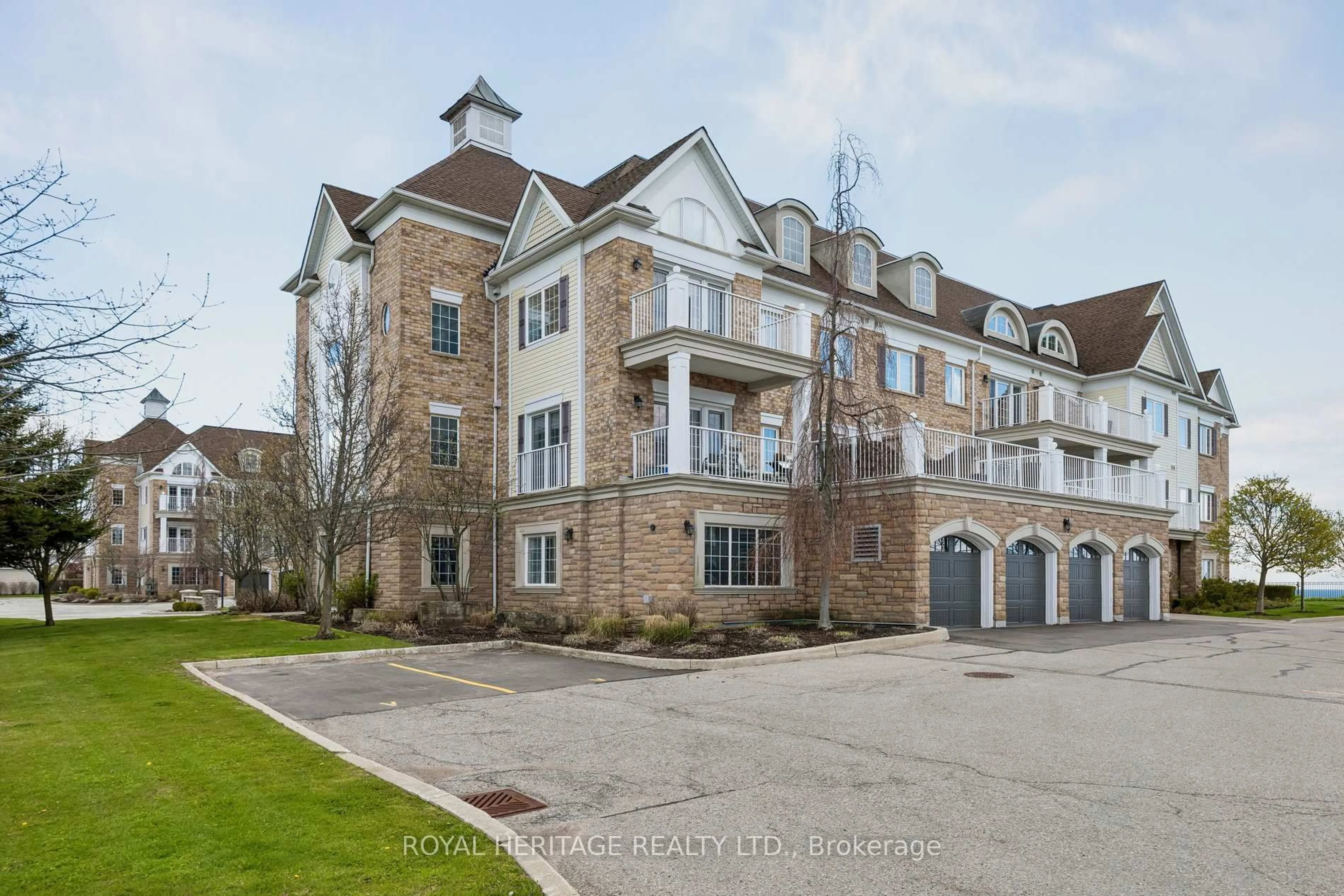 A pic from outside/outdoor area/front of a property/back of a property/a pic from drone, unknown for 385 Lakebreeze Dr #101, Clarington Ontario L1B 1P5